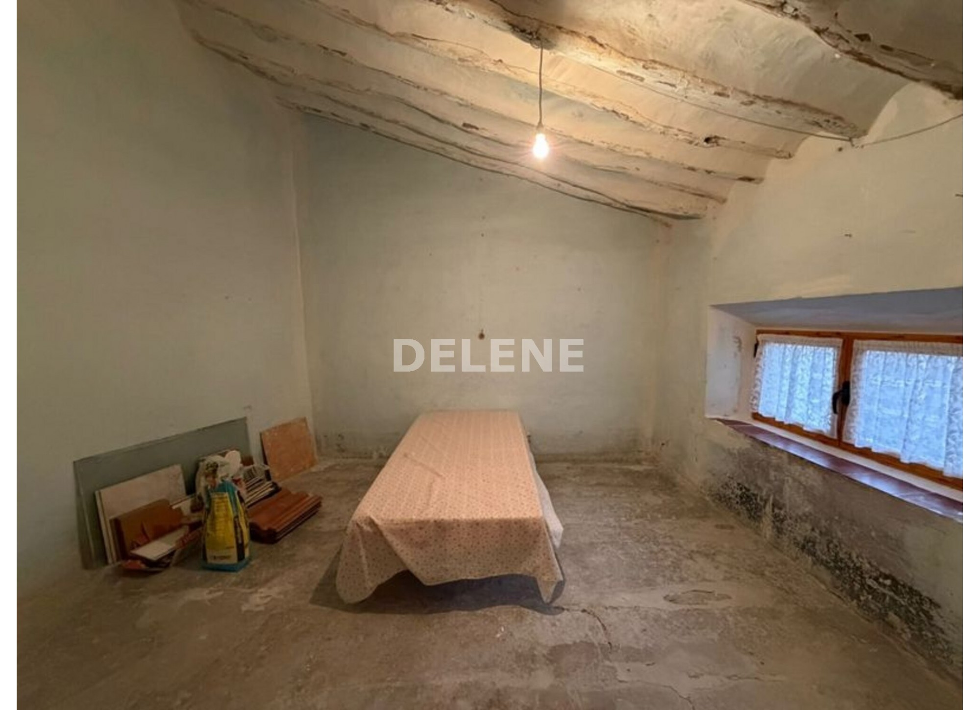 2934 CASA CON PATIO, ZONA AYUNTAMIENTO