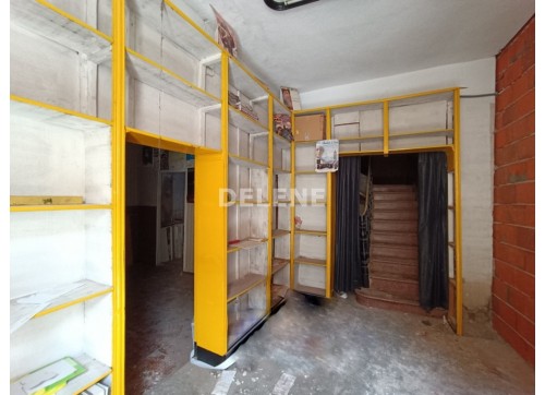 2937 CASA CON BALCONES, ZONA MERCADO