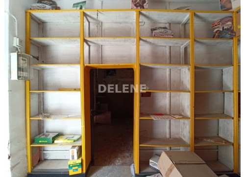 2937 CASA CON BALCONES, ZONA MERCADO