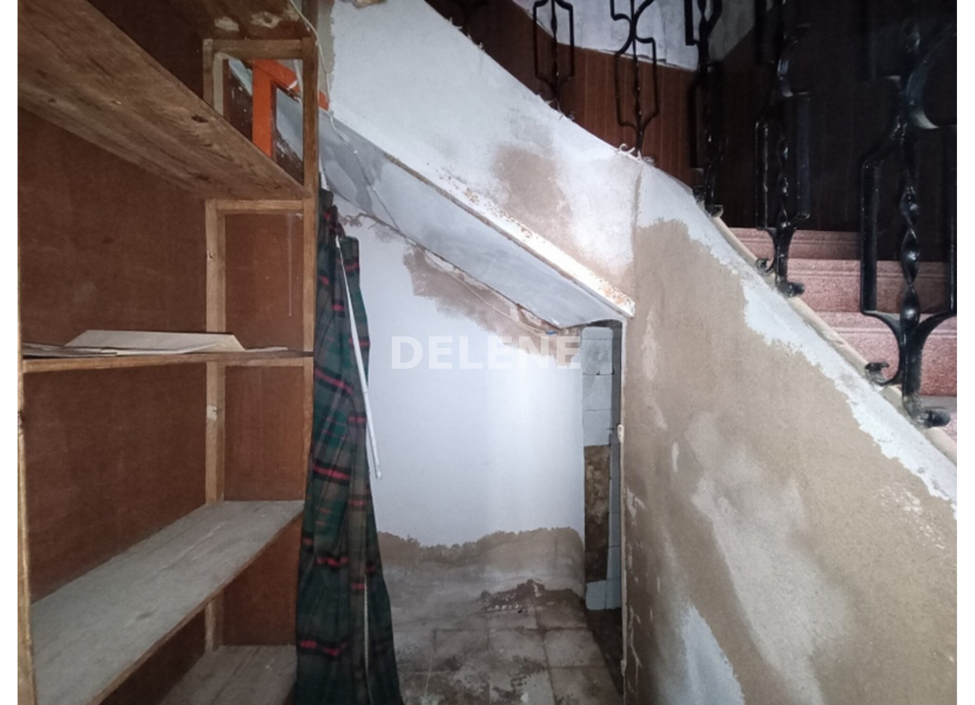 2937 CASA CON BALCONES, ZONA MERCADO