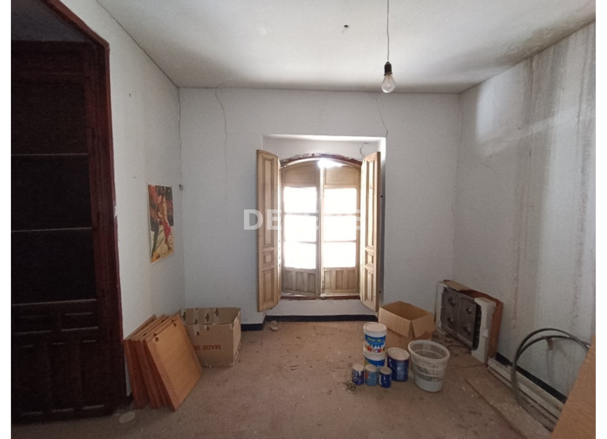 2937 CASA CON BALCONES, ZONA MERCADO