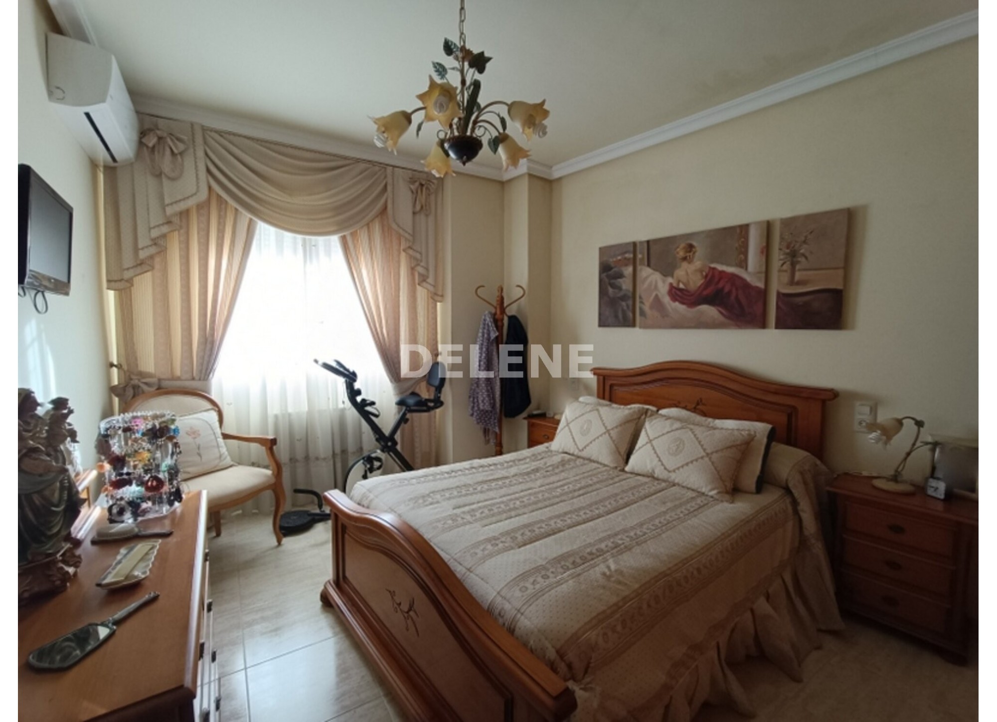 2941 PISO CON GARAJE Y TRASTERO, AVDA LIBERTAD