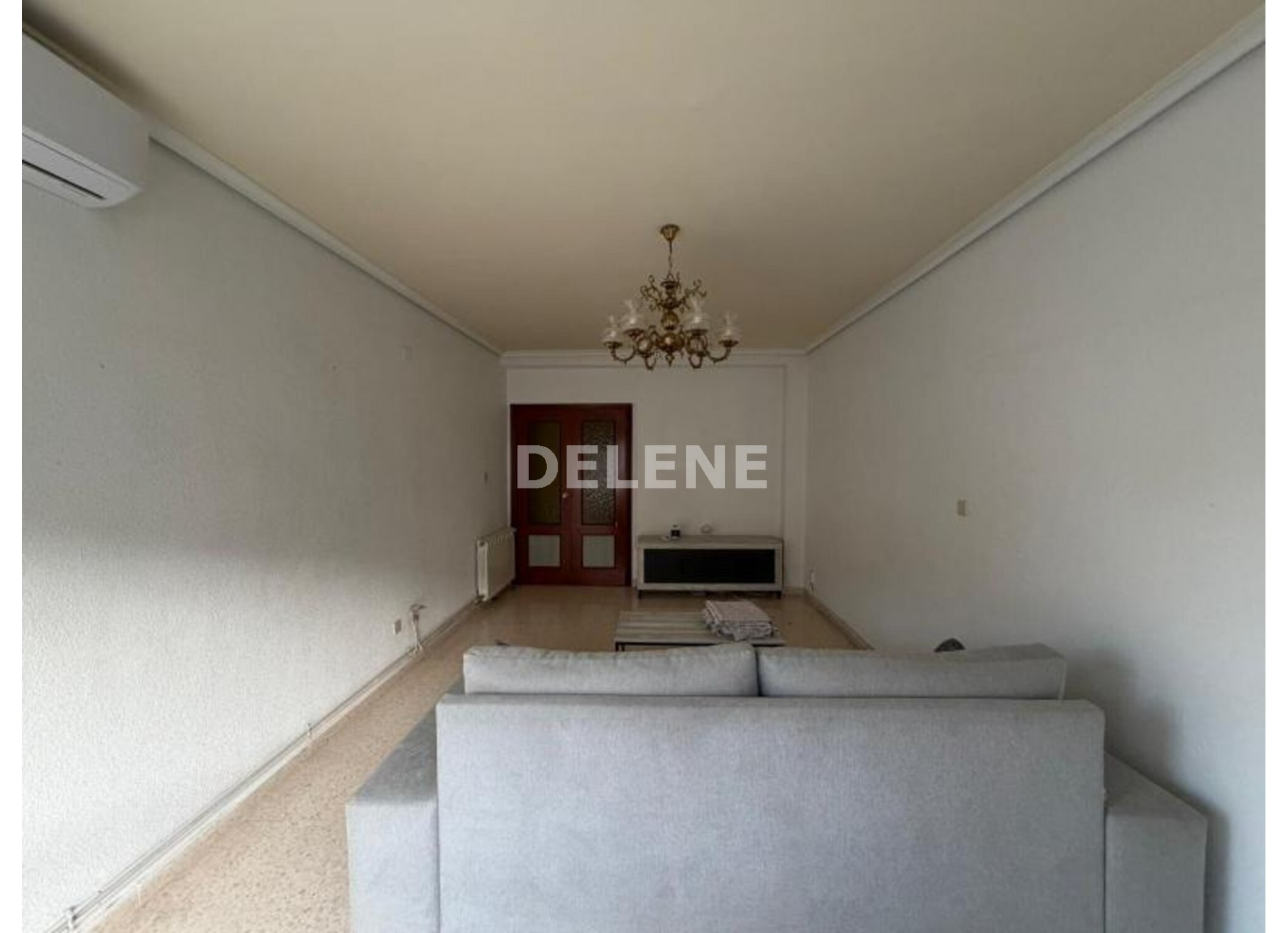 2279 PISO ZONA HOSPITAL