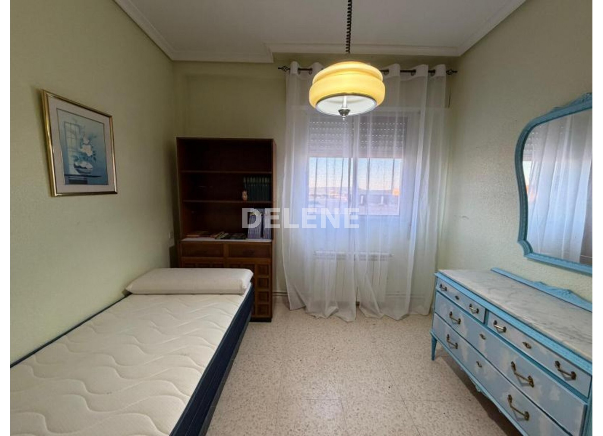 2279 PISO ZONA HOSPITAL