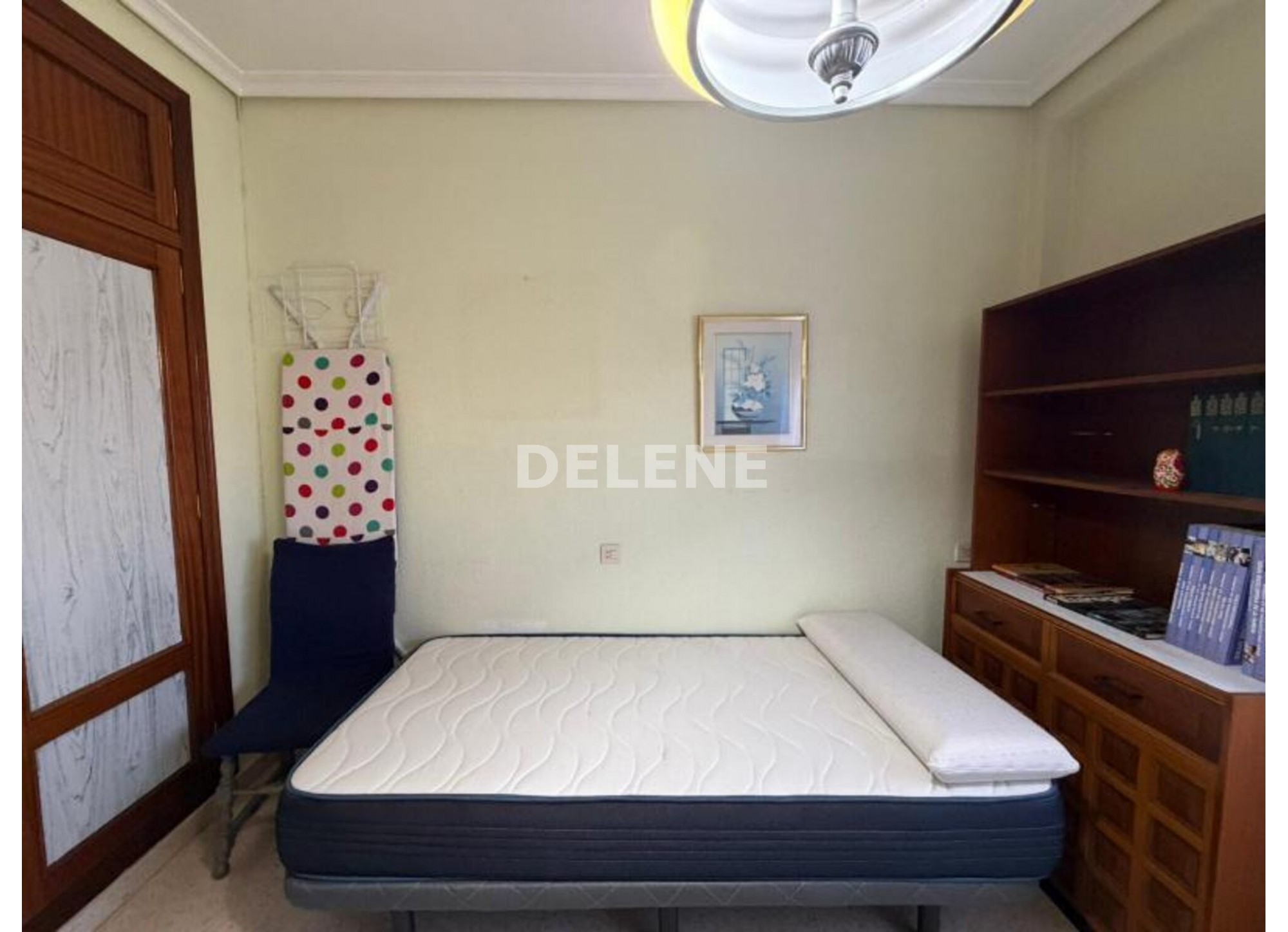 2279 PISO ZONA HOSPITAL