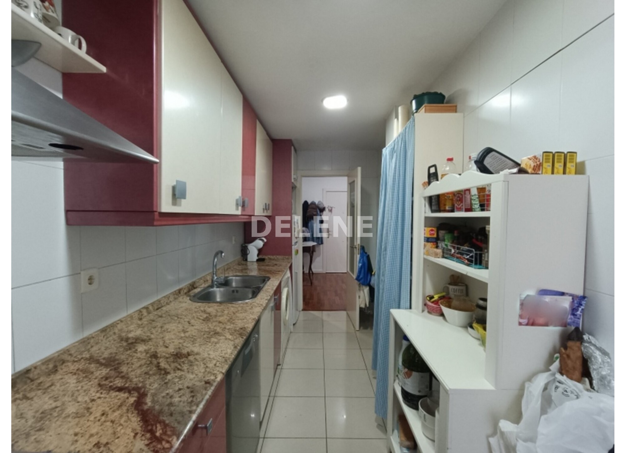 2942 PISO CON GARAJE Y TRASTERO, ZONA MERCADO DE ABASTOS