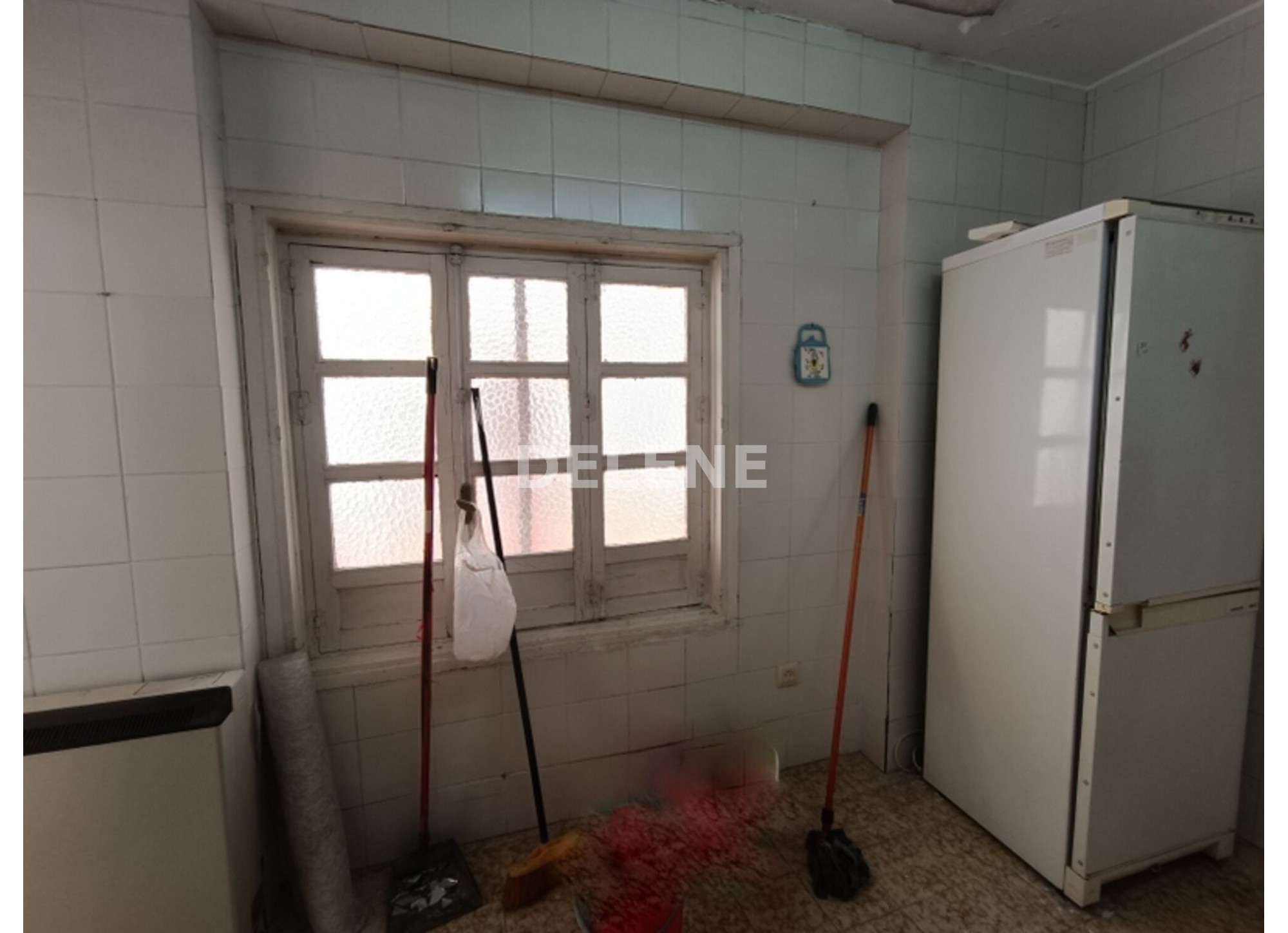 1730 PISO CON PATIO EN LA AVENIDA DE LA LIBERTAD