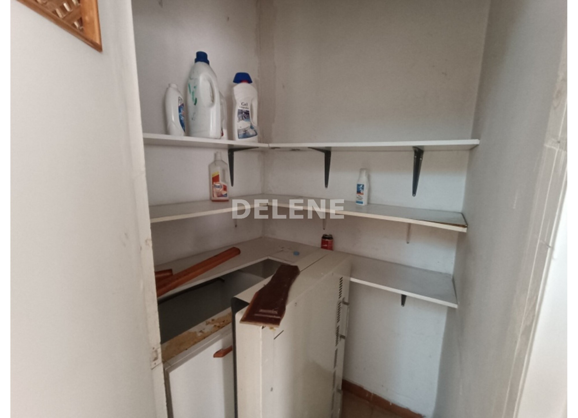 1730 PISO CON PATIO EN LA AVENIDA DE LA LIBERTAD