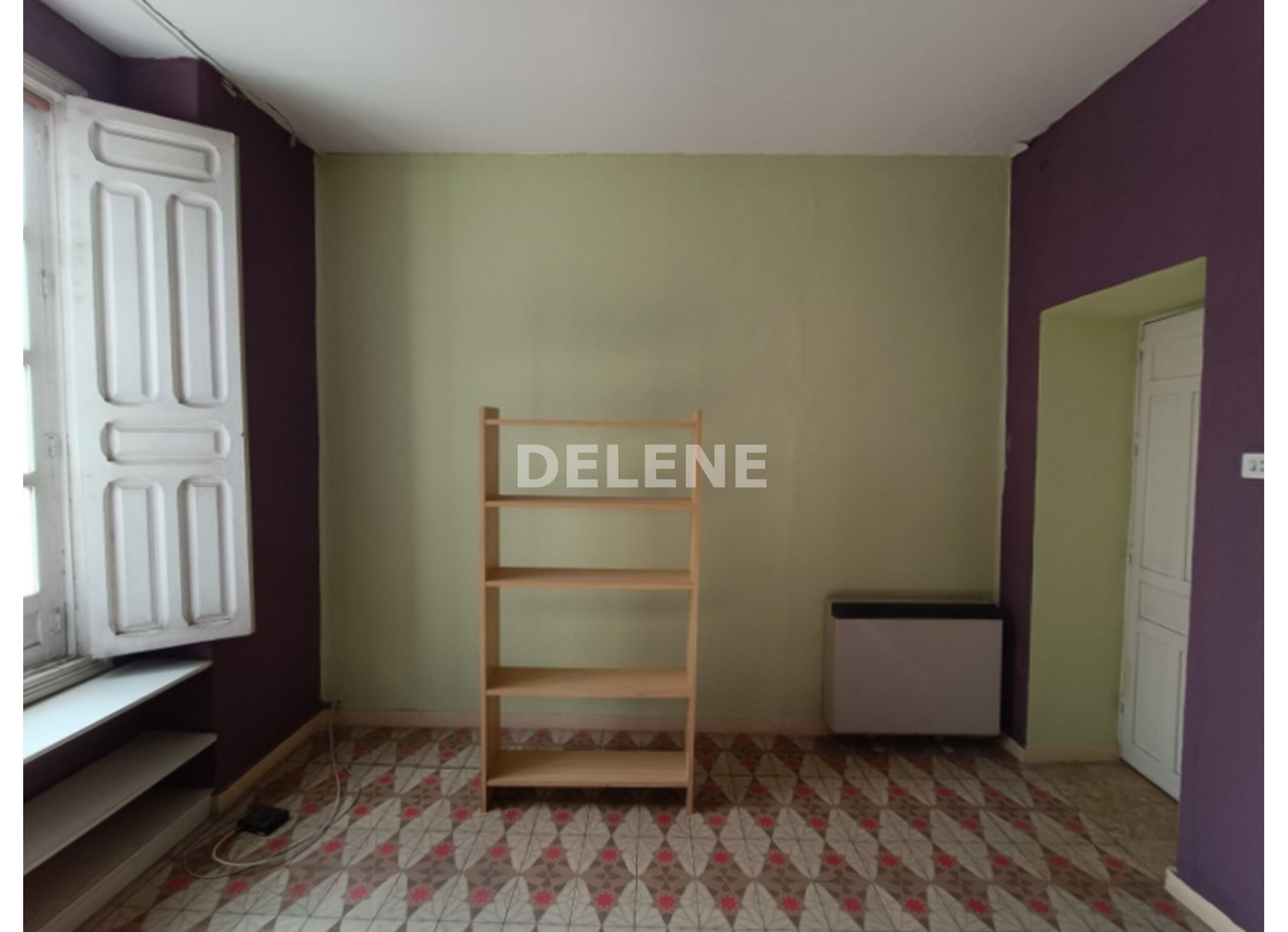 1730 PISO CON PATIO EN LA AVENIDA DE LA LIBERTAD