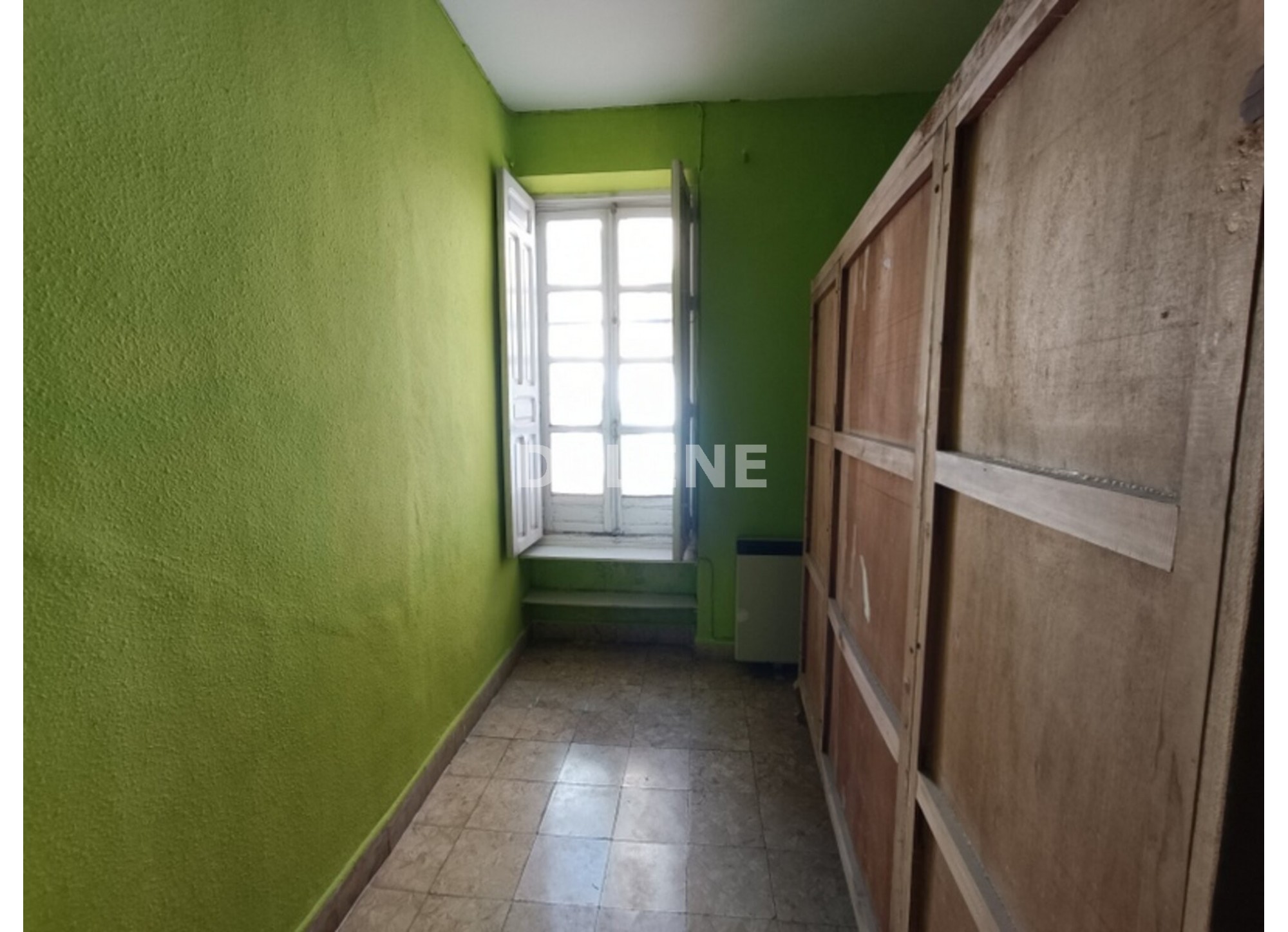 1730 PISO CON PATIO EN LA AVENIDA DE LA LIBERTAD