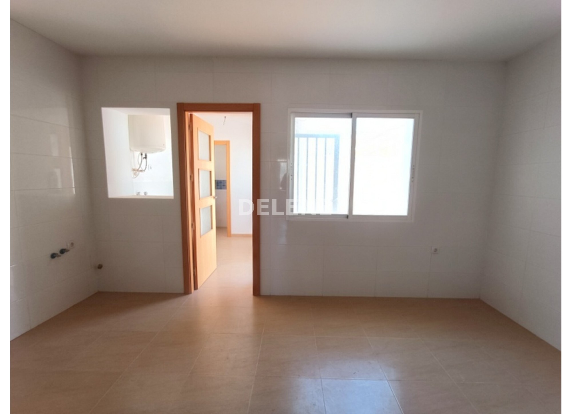 2943 PISO CON TERRAZA, ZONA AVDA LIBERTAD