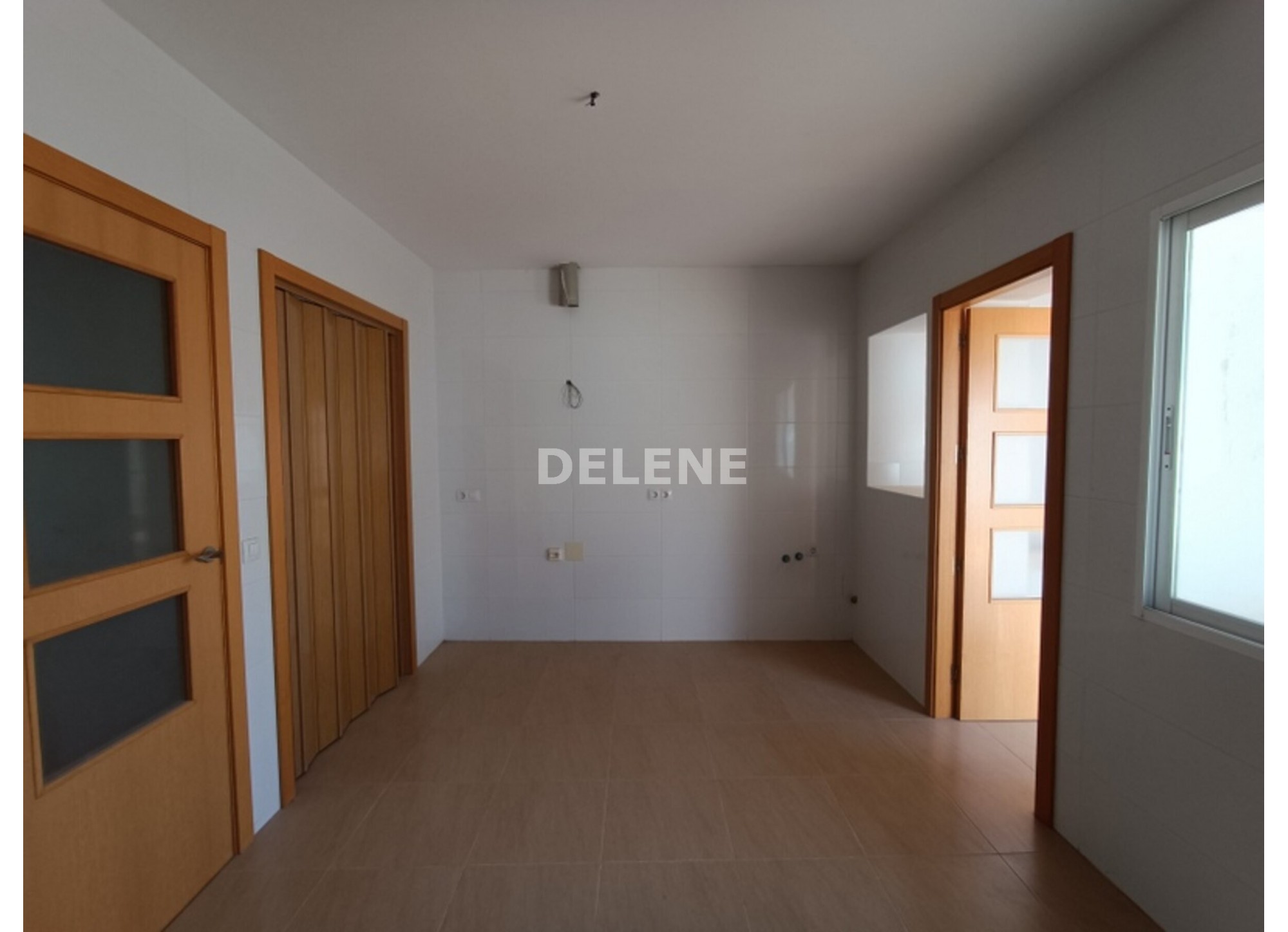 2943 PISO CON TERRAZA, ZONA AVDA LIBERTAD