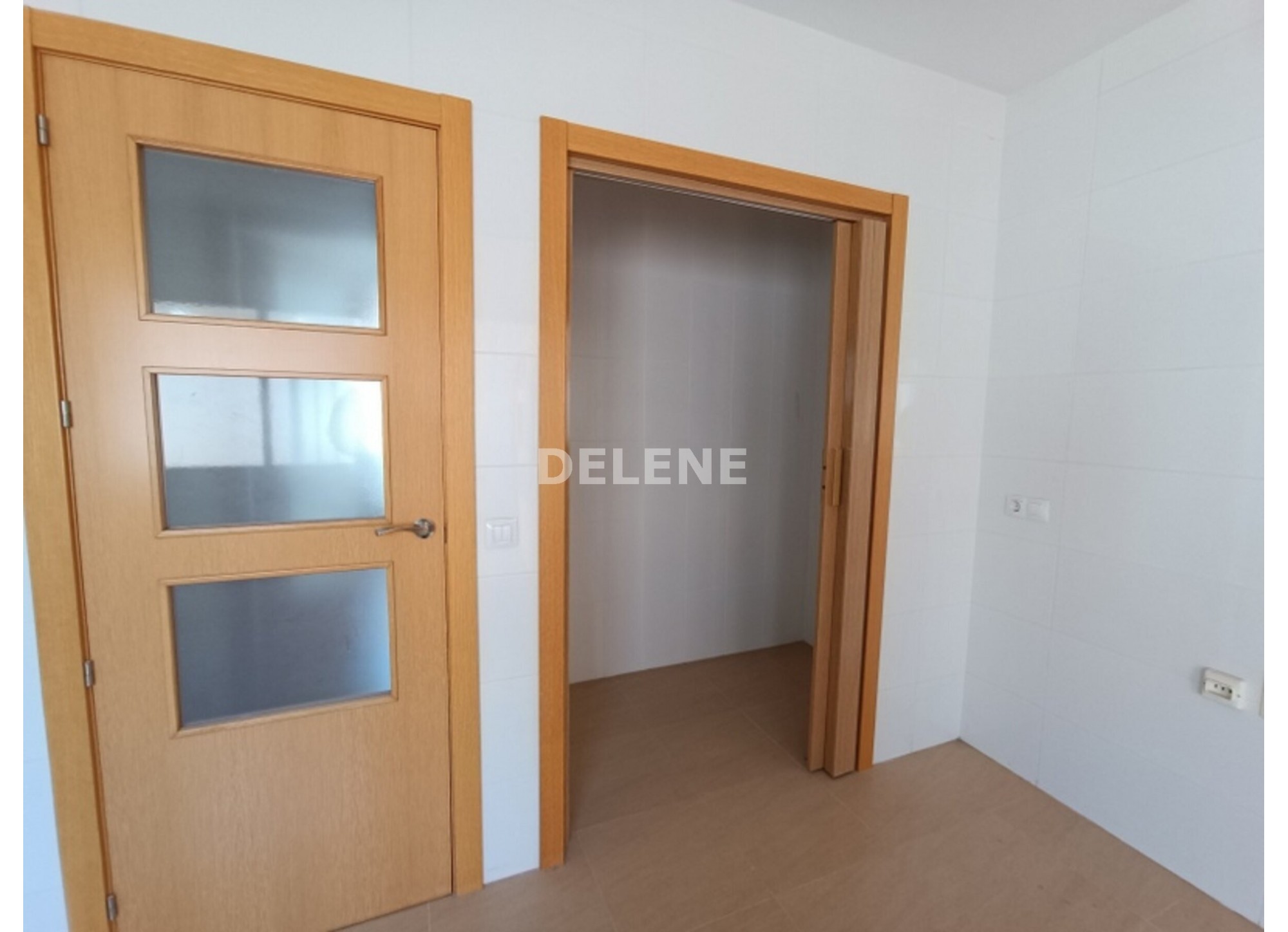 2943 PISO CON TERRAZA, ZONA AVDA LIBERTAD