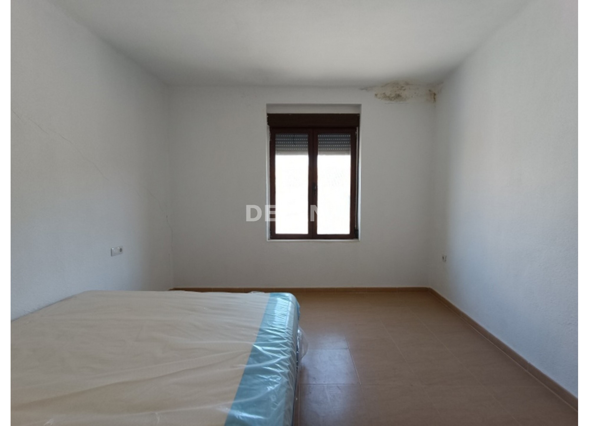 2943 PISO CON TERRAZA, ZONA AVDA LIBERTAD