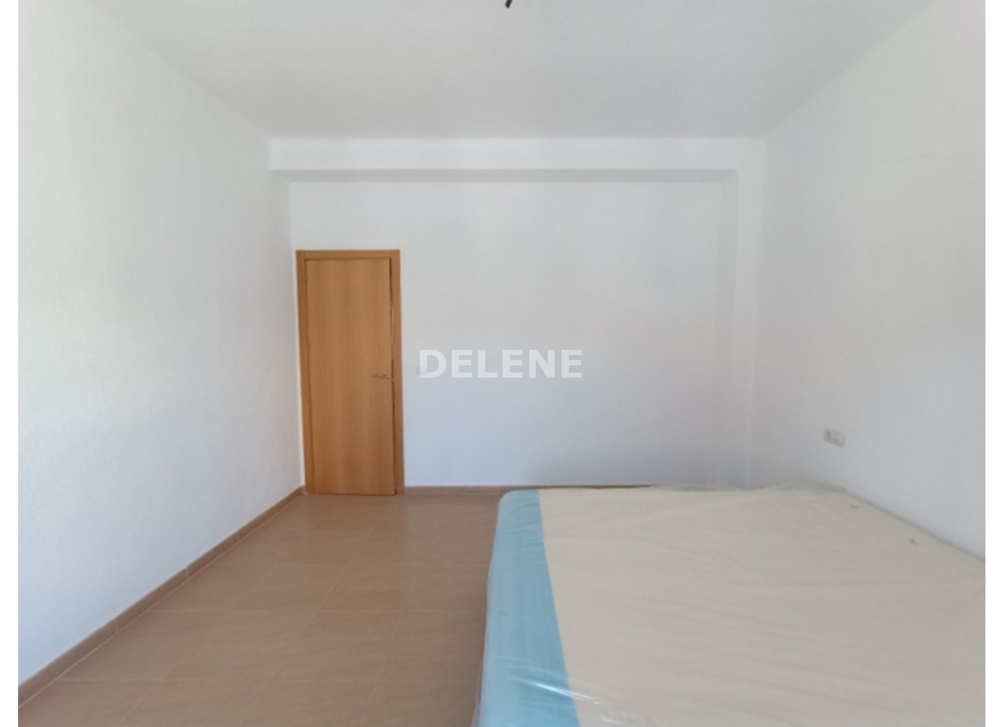 2943 PISO CON TERRAZA, ZONA AVDA LIBERTAD