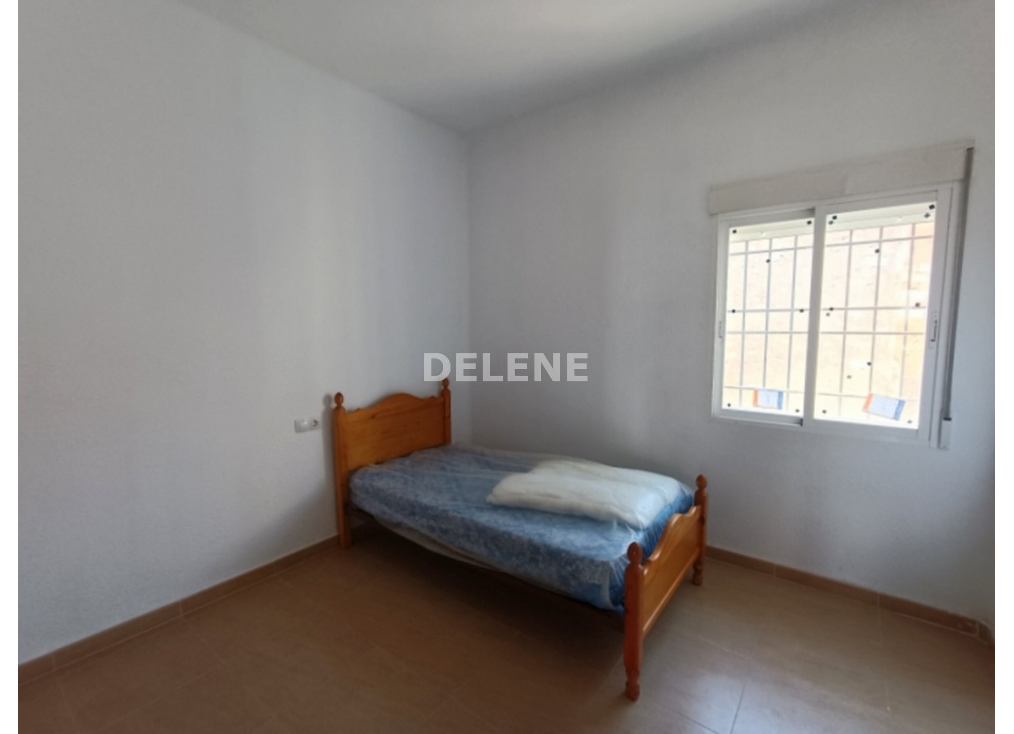 2943 PISO CON TERRAZA, ZONA AVDA LIBERTAD