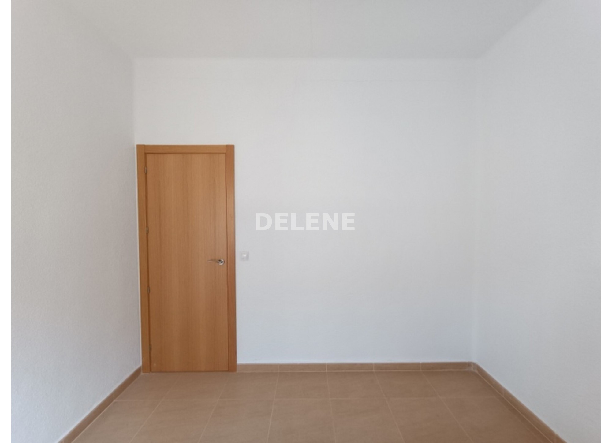 2943 PISO CON TERRAZA, ZONA AVDA LIBERTAD