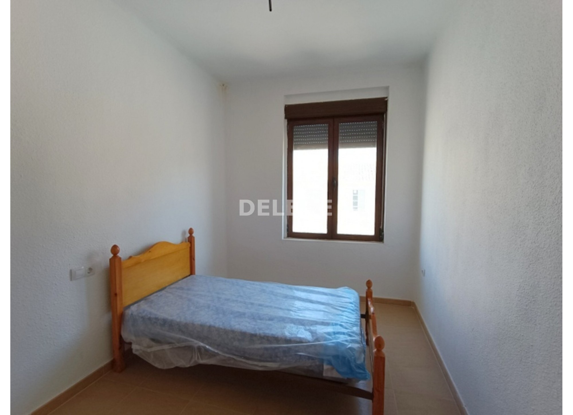 2943 PISO CON TERRAZA, ZONA AVDA LIBERTAD