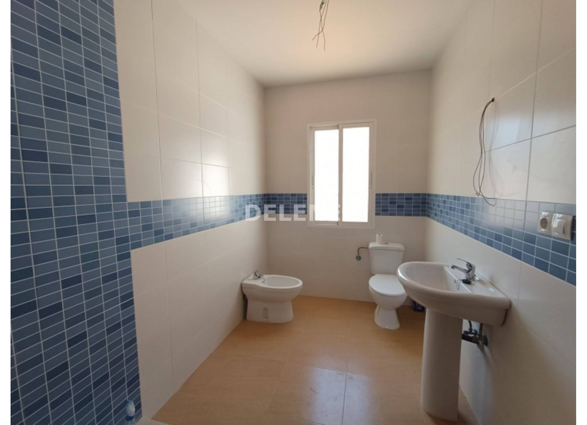 2943 PISO CON TERRAZA, ZONA AVDA LIBERTAD