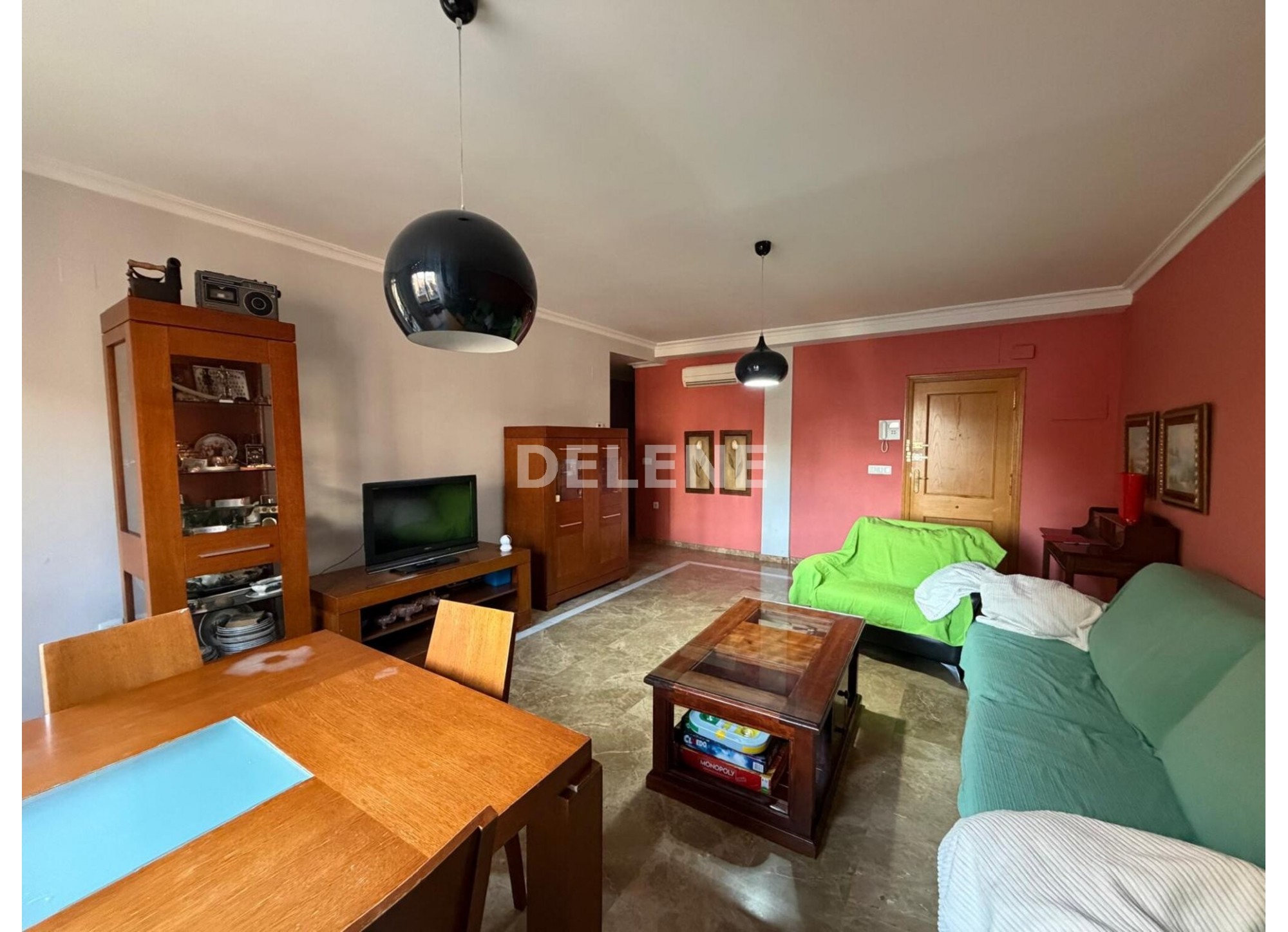 2727 PISO CON GARAJE Y TRASTERO, PRÓXIMO A CORREOS