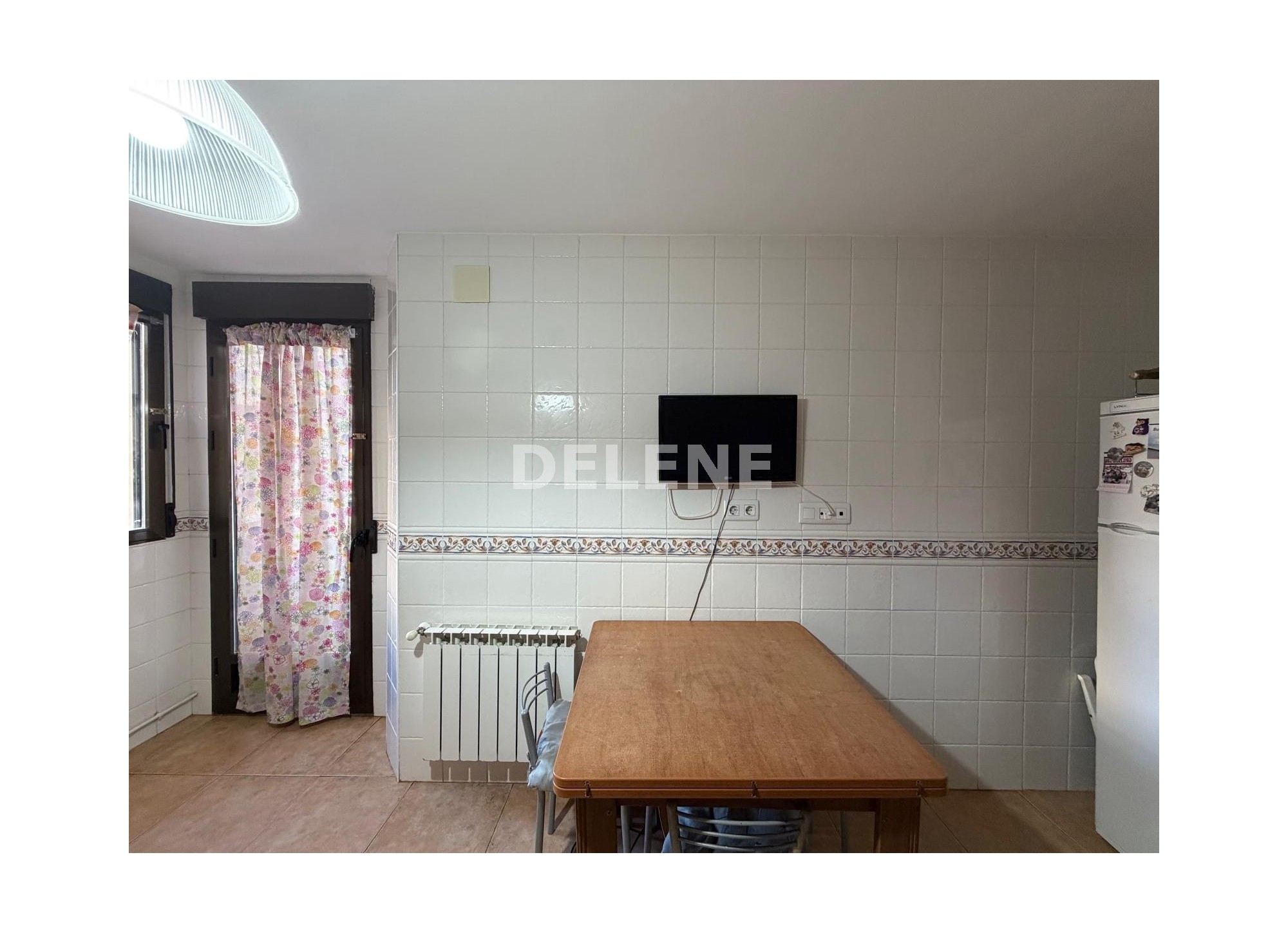 2727 PISO CON GARAJE Y TRASTERO, PRÓXIMO A CORREOS