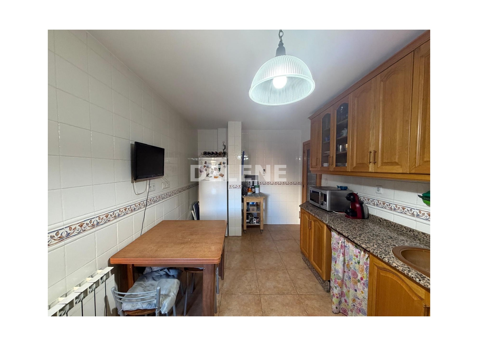 2727 PISO CON GARAJE Y TRASTERO, PRÓXIMO A CORREOS