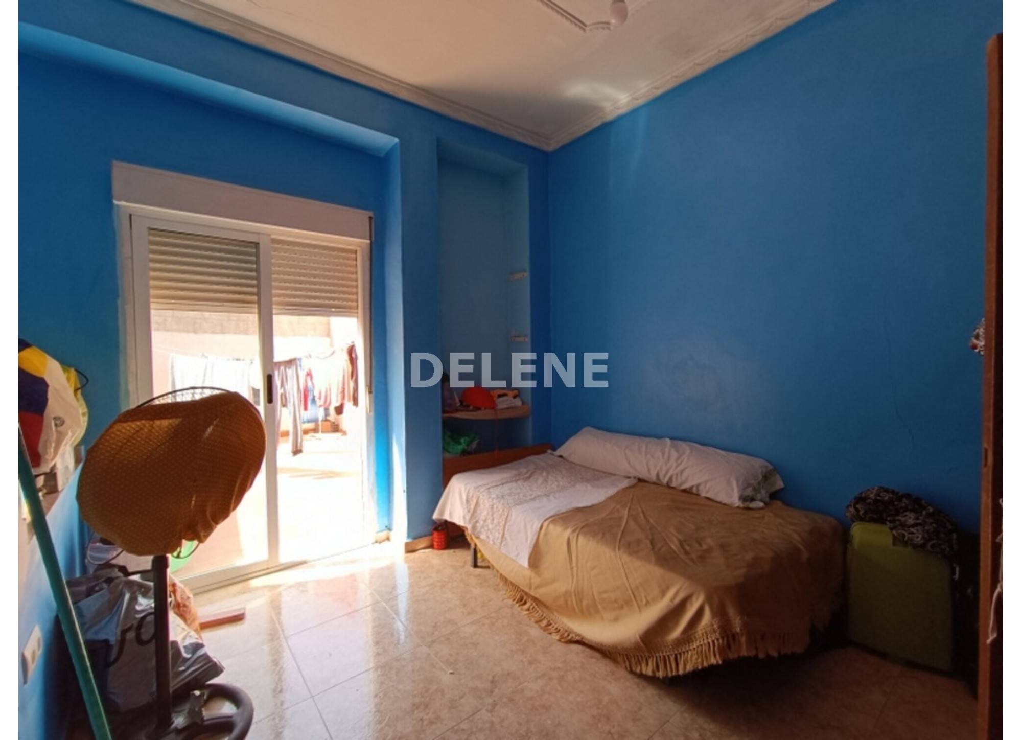 2945 CASA CON PATIO Y TERRAZA, AVDA DE LA LIBERTAD