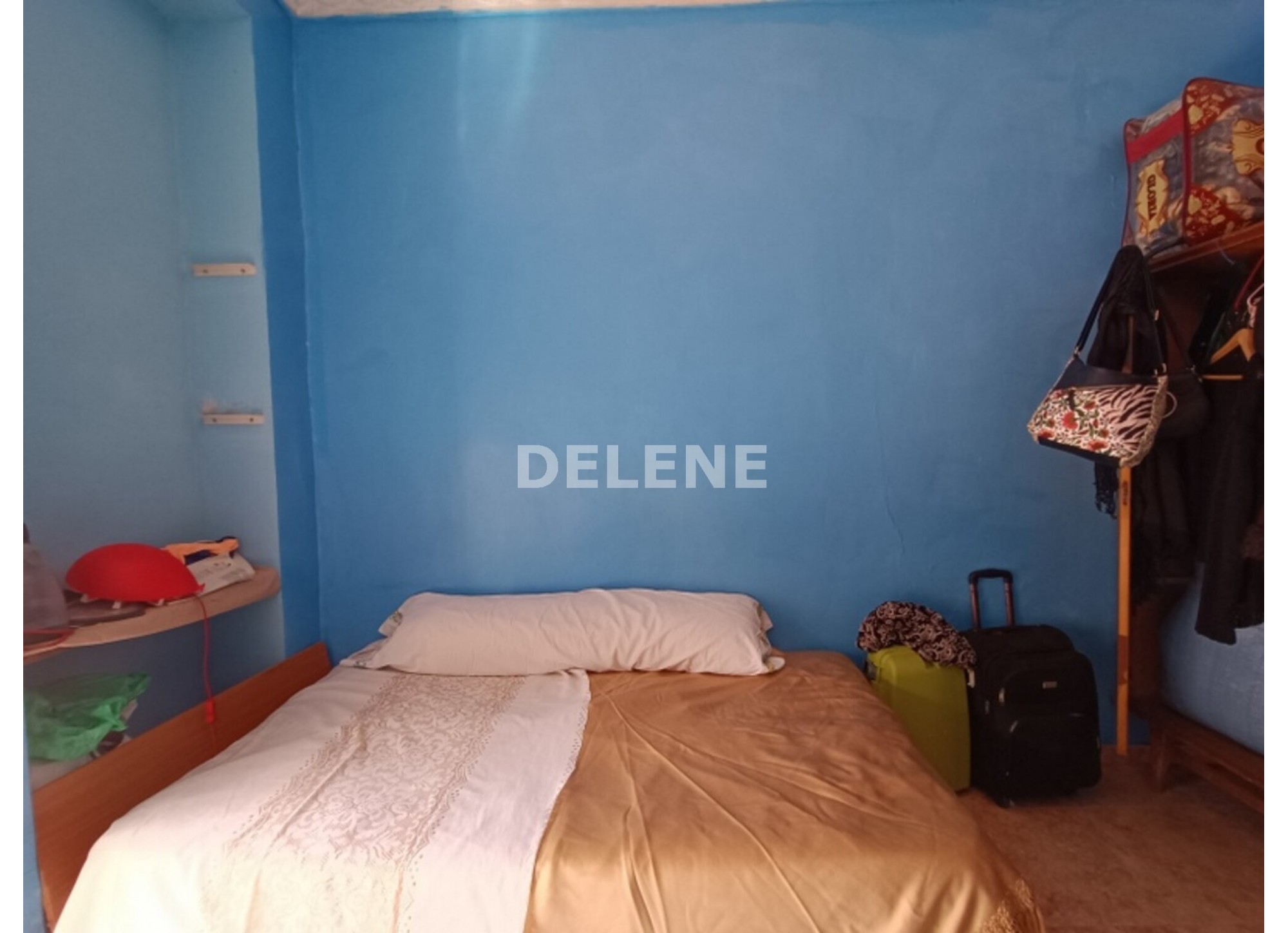 2945 CASA CON PATIO Y TERRAZA, AVDA DE LA LIBERTAD