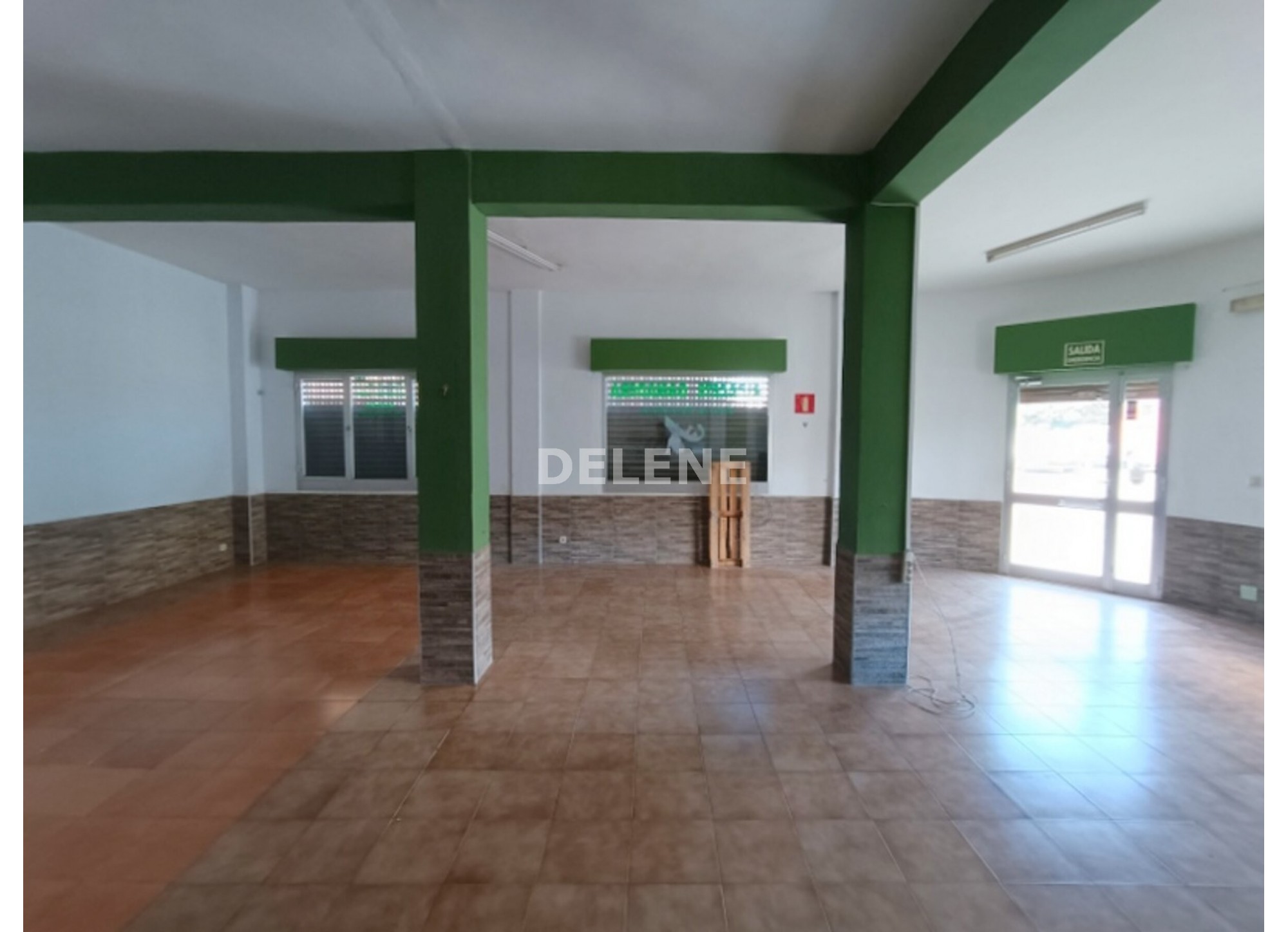 2947 LOCAL COMERCIAL, ZONA GLORIETA