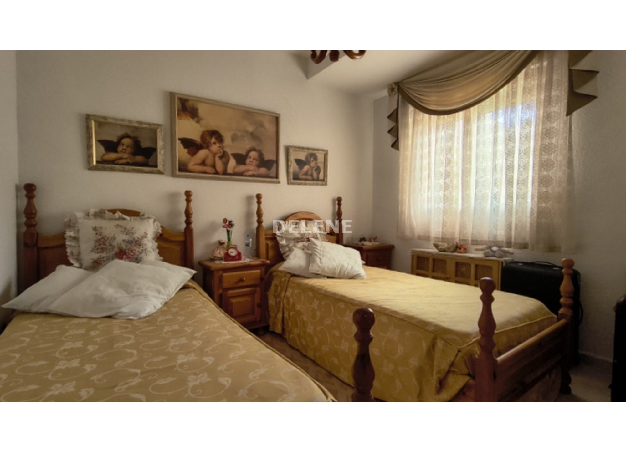 2948 PISO CON GARAJE, ZONA PLAZA DE TOROS