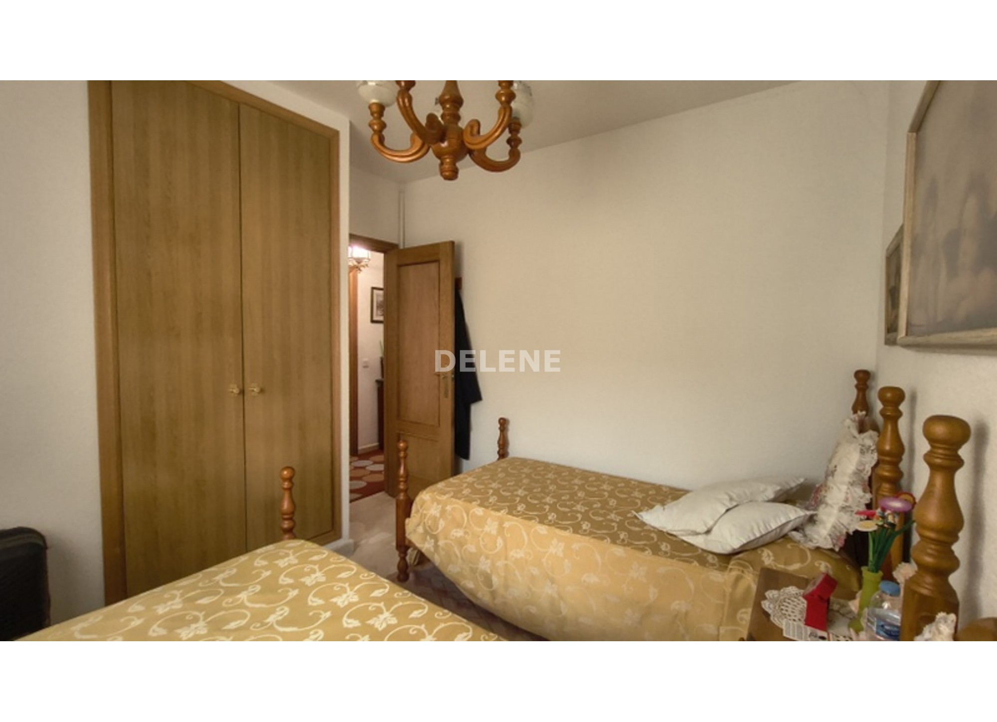 2948 PISO CON GARAJE, ZONA PLAZA DE TOROS