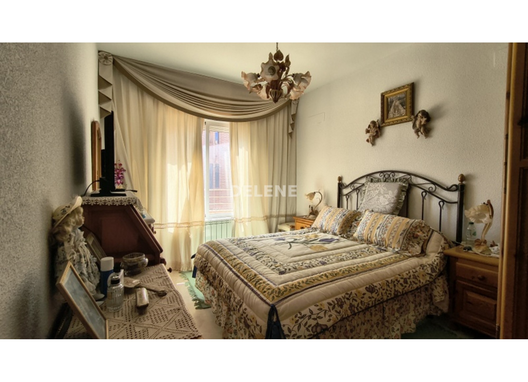 2948 PISO CON GARAJE, ZONA PLAZA DE TOROS