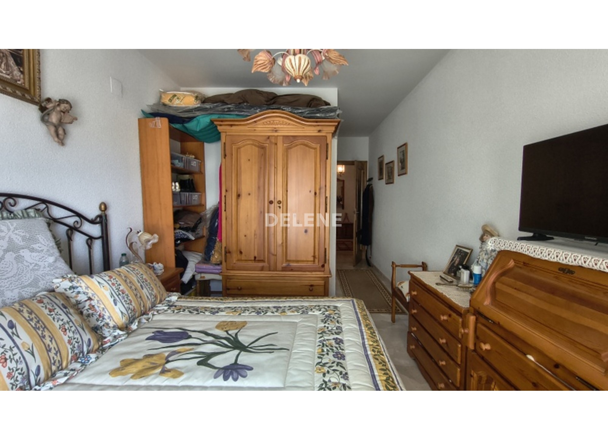 2948 PISO CON GARAJE, ZONA PLAZA DE TOROS