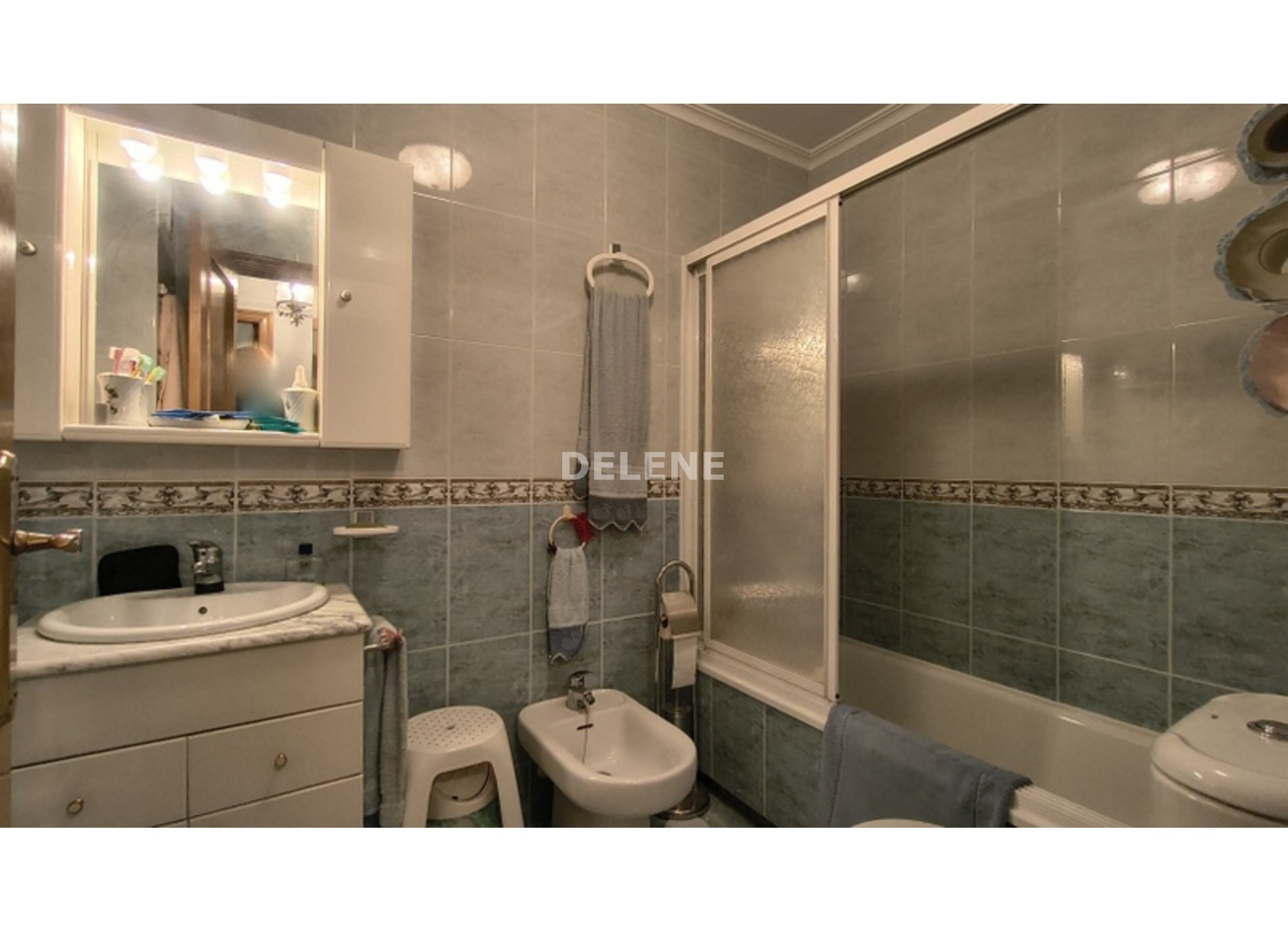 2948 PISO CON GARAJE, ZONA PLAZA DE TOROS