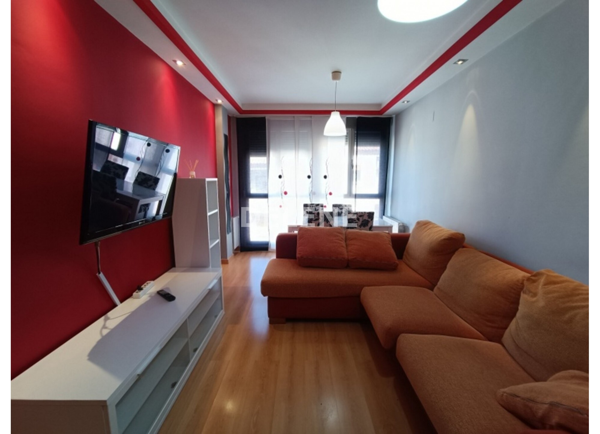 2951 PISO CON GARAJE Y TRASTERO, ZONA MERCADONA