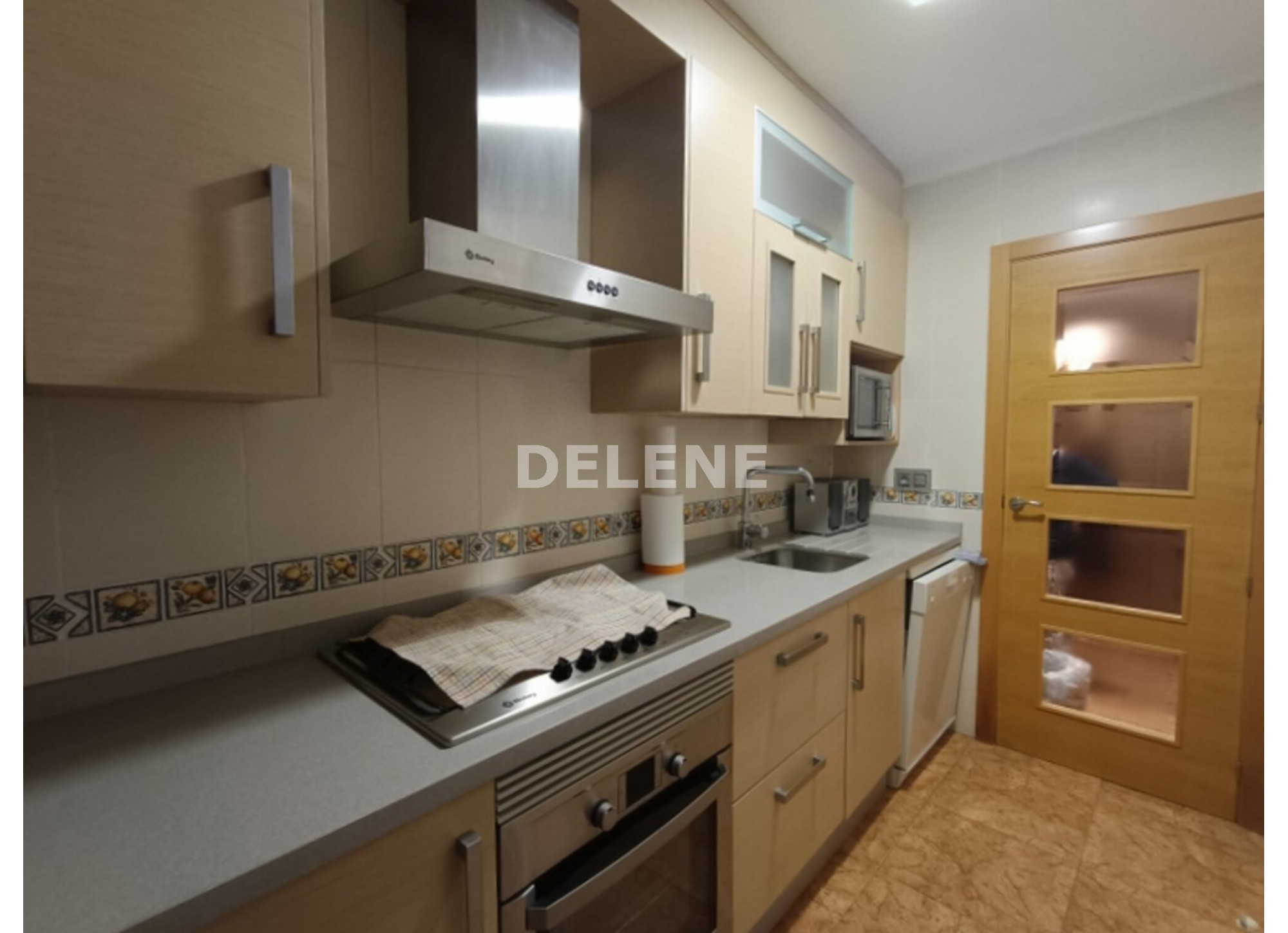 2952 CASA CON TERRAZAS, ZONA AVDA. DE LA CONSTITUCIÓN