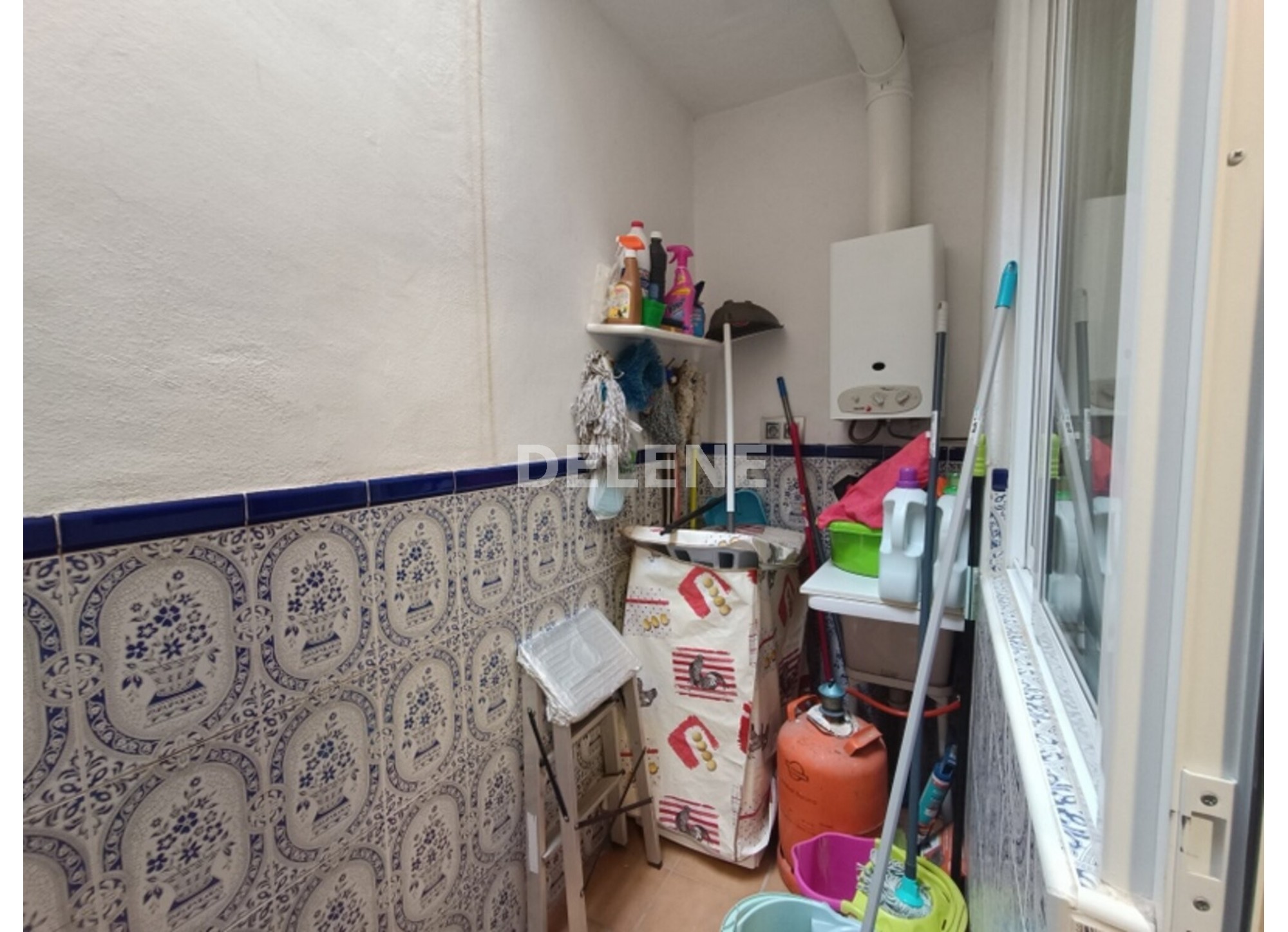 2952 CASA CON TERRAZAS, ZONA AVDA. DE LA CONSTITUCIÓN