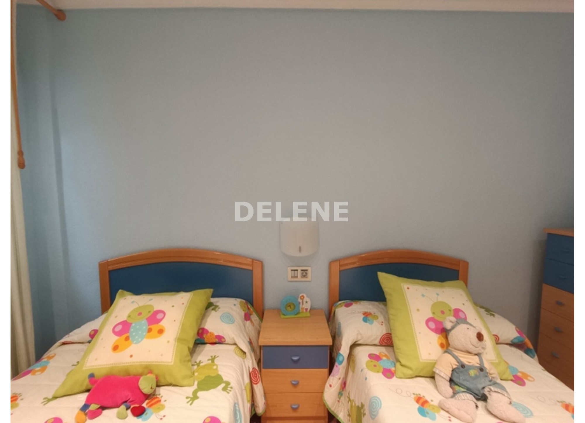 2952 CASA CON TERRAZAS, ZONA AVDA. DE LA CONSTITUCIÓN