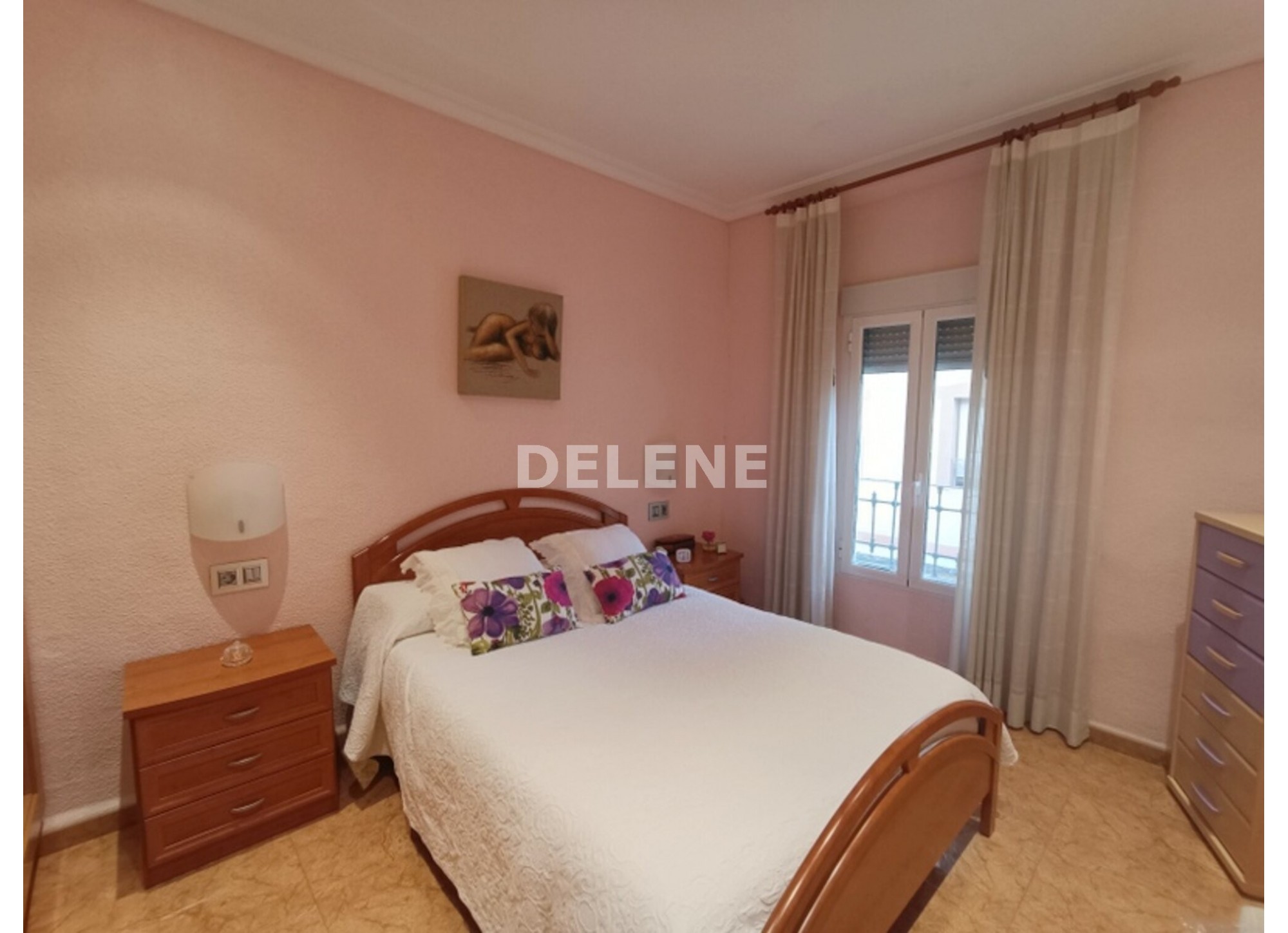 2952 CASA CON TERRAZAS, ZONA AVDA. DE LA CONSTITUCIÓN