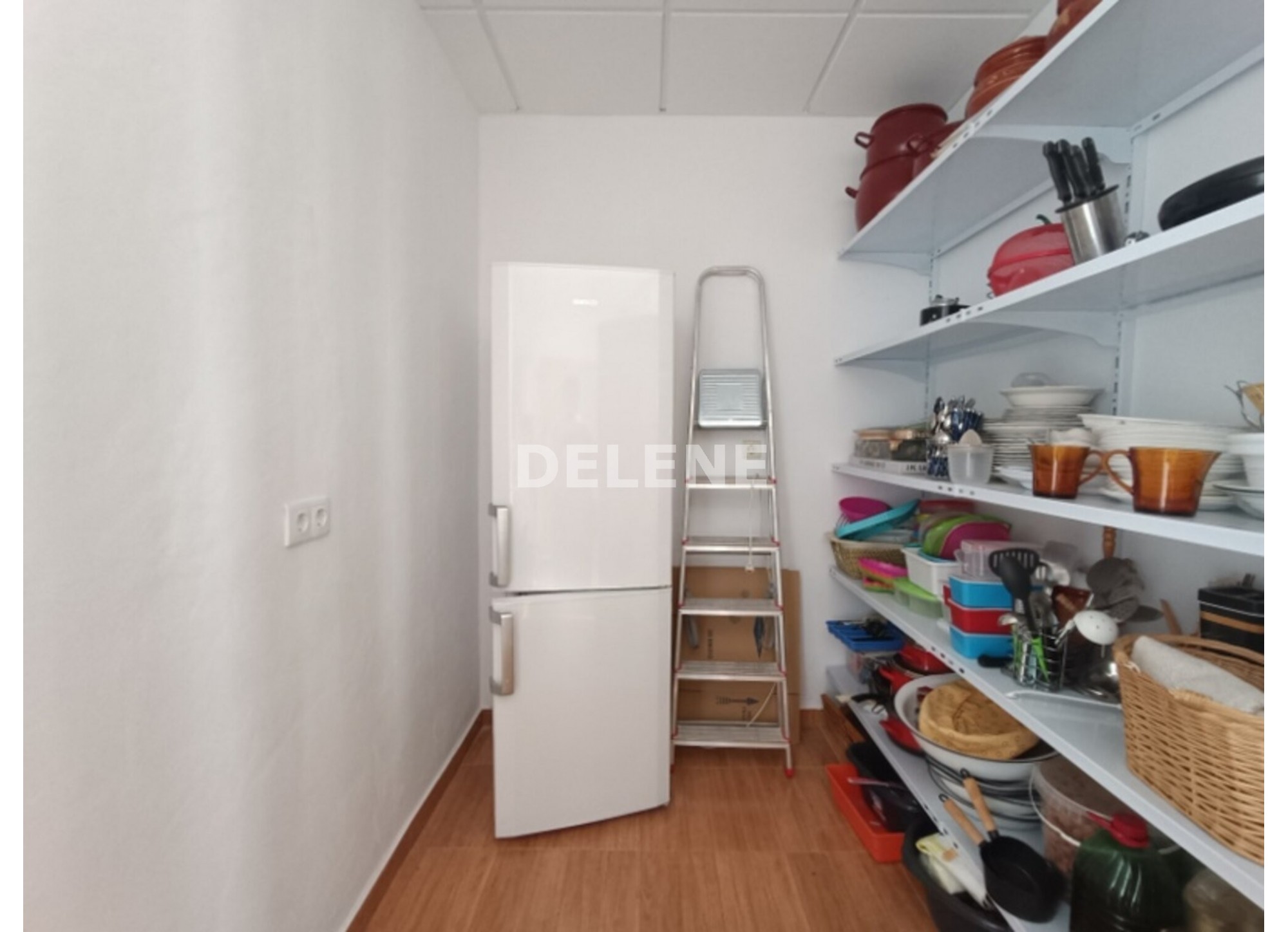 2953 CASA CON PATIO Y TERRENO, CORDOVILLA