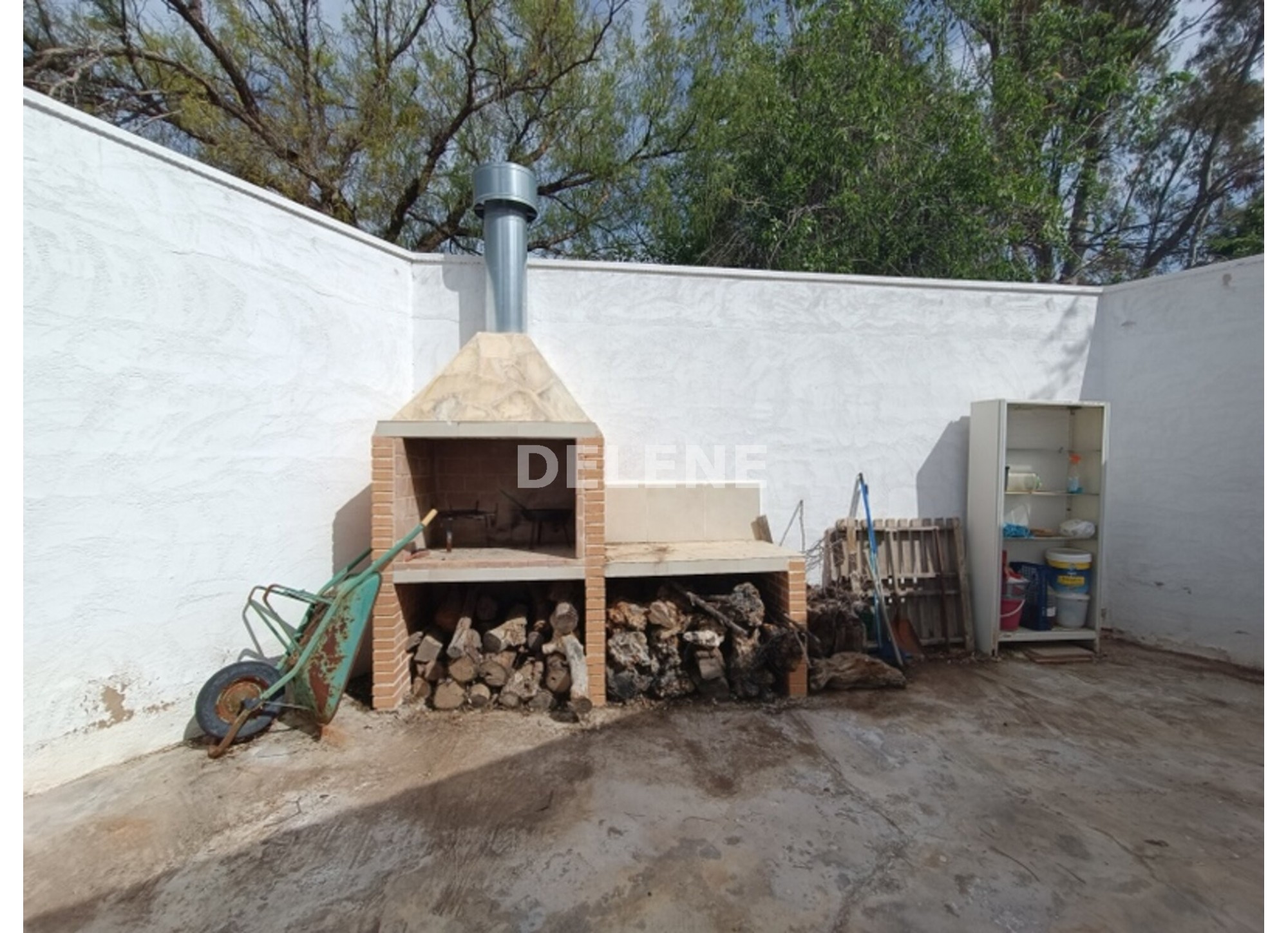 2953 CASA CON PATIO Y TERRENO, CORDOVILLA