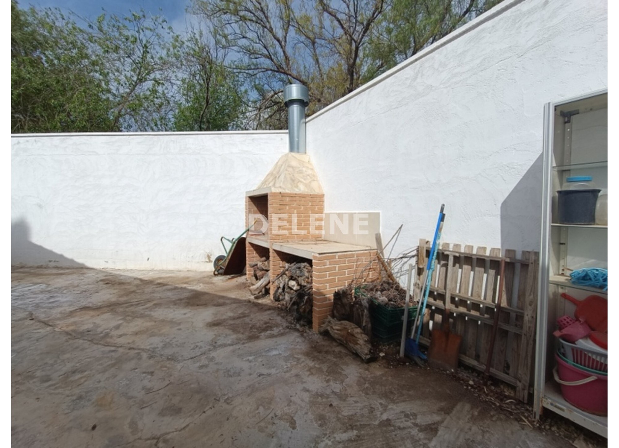 2953 CASA CON PATIO Y TERRENO, CORDOVILLA