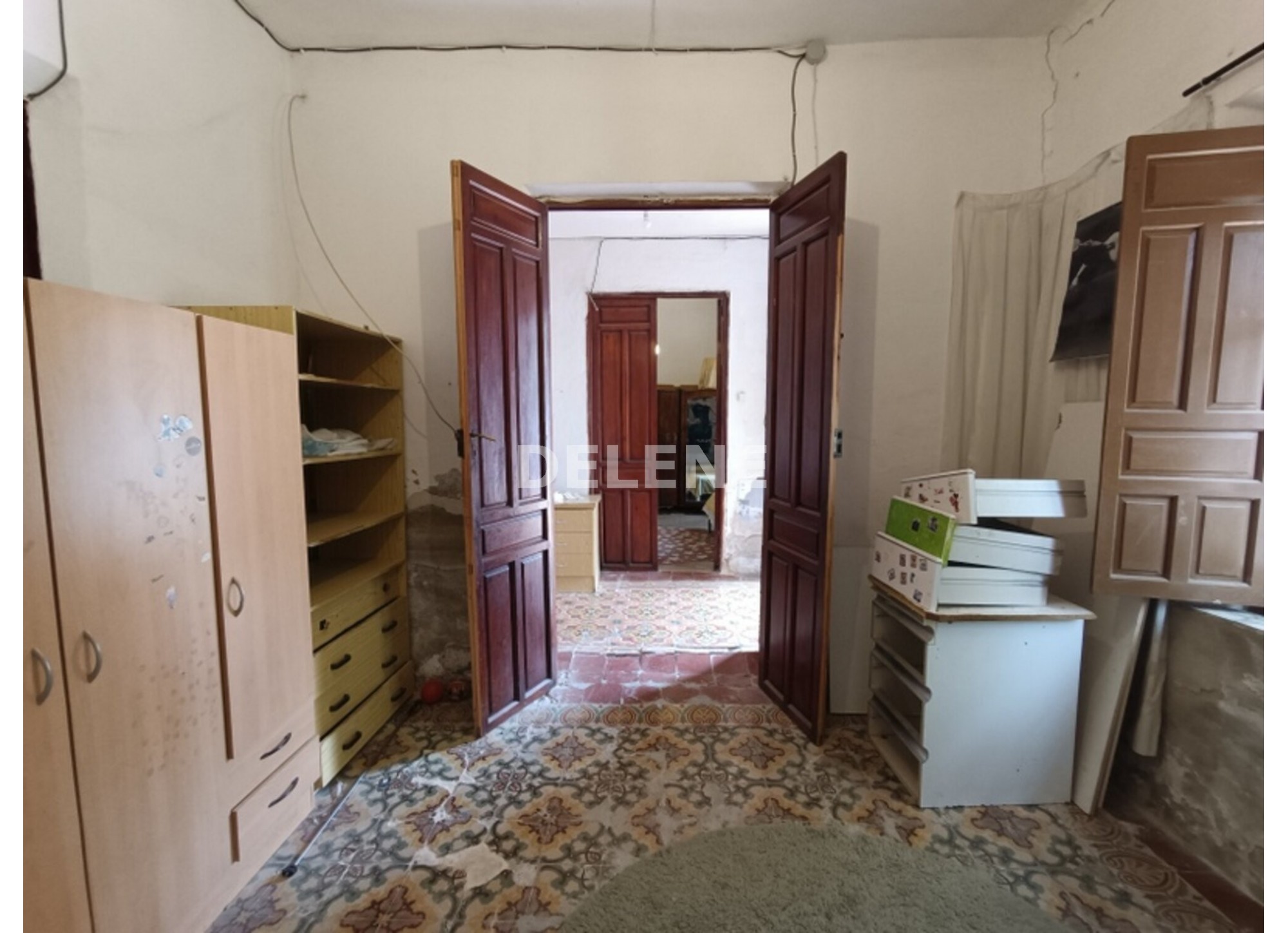 2928 CASA CON PATIO, ZONA ESTACIÓN