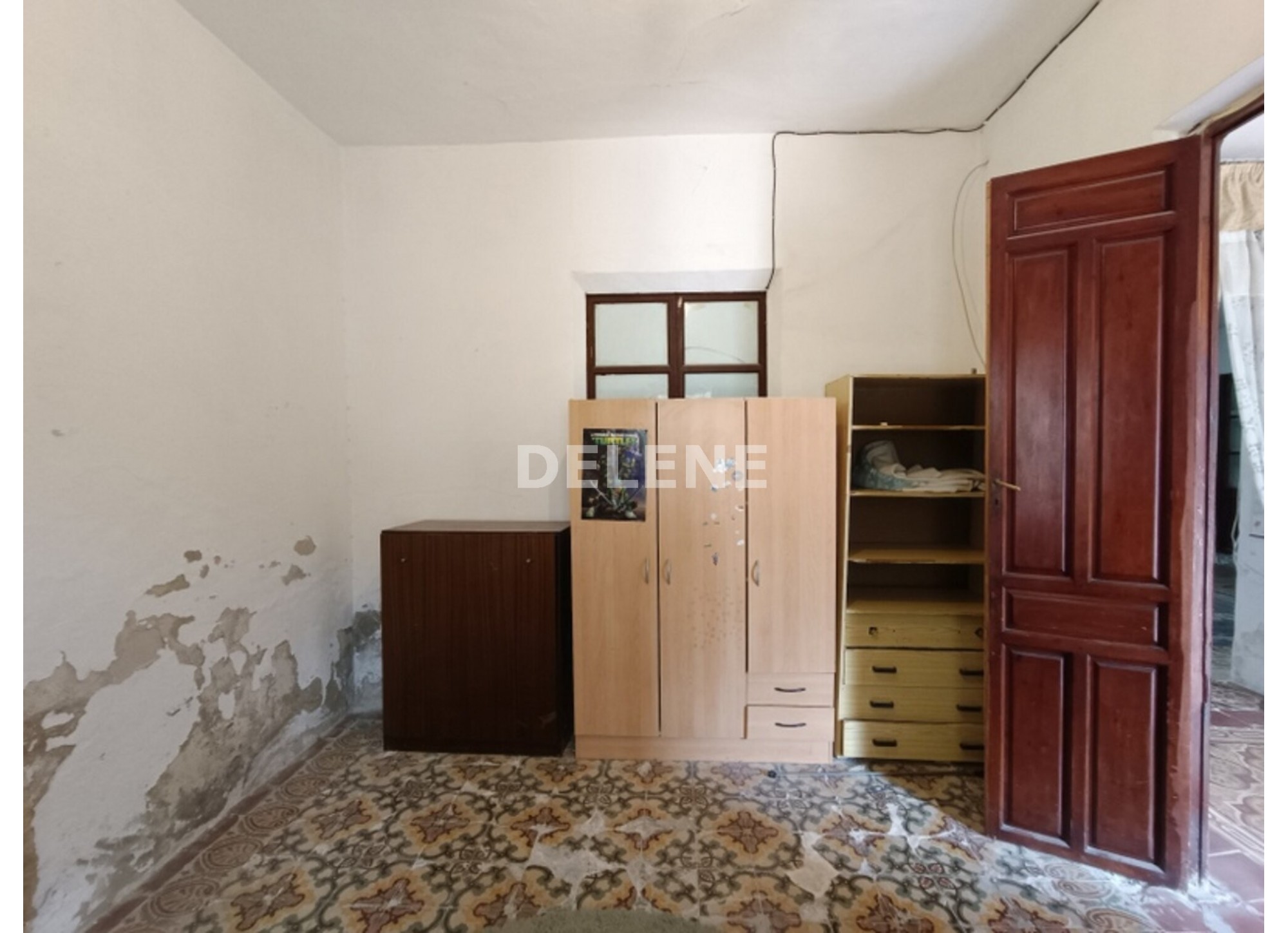 2928 CASA CON PATIO, ZONA ESTACIÓN