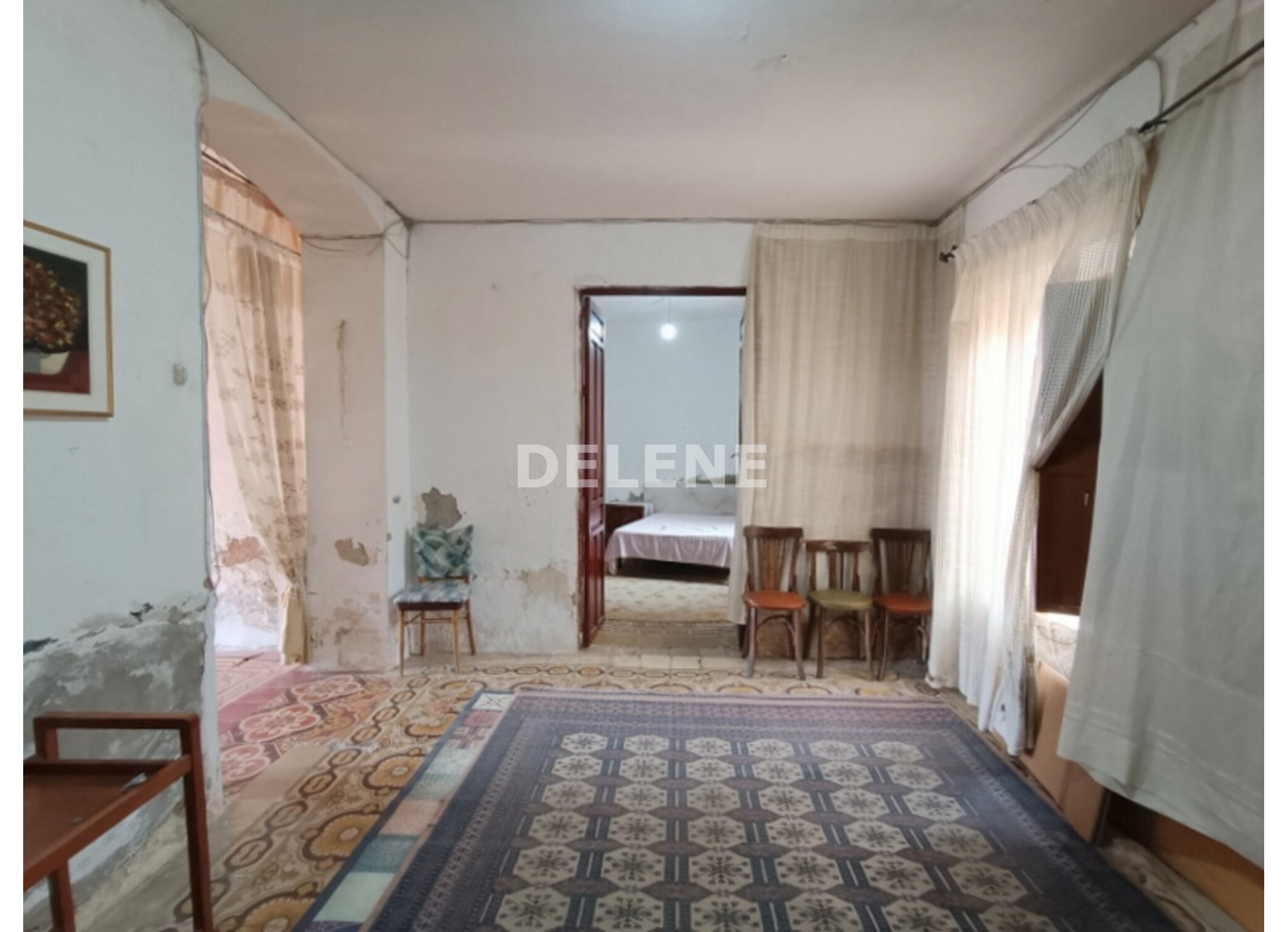 2928 CASA CON PATIO, ZONA ESTACIÓN
