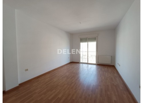 2954 PISO DUPLEX CON GARAJE Y TRASTERO, ZONA