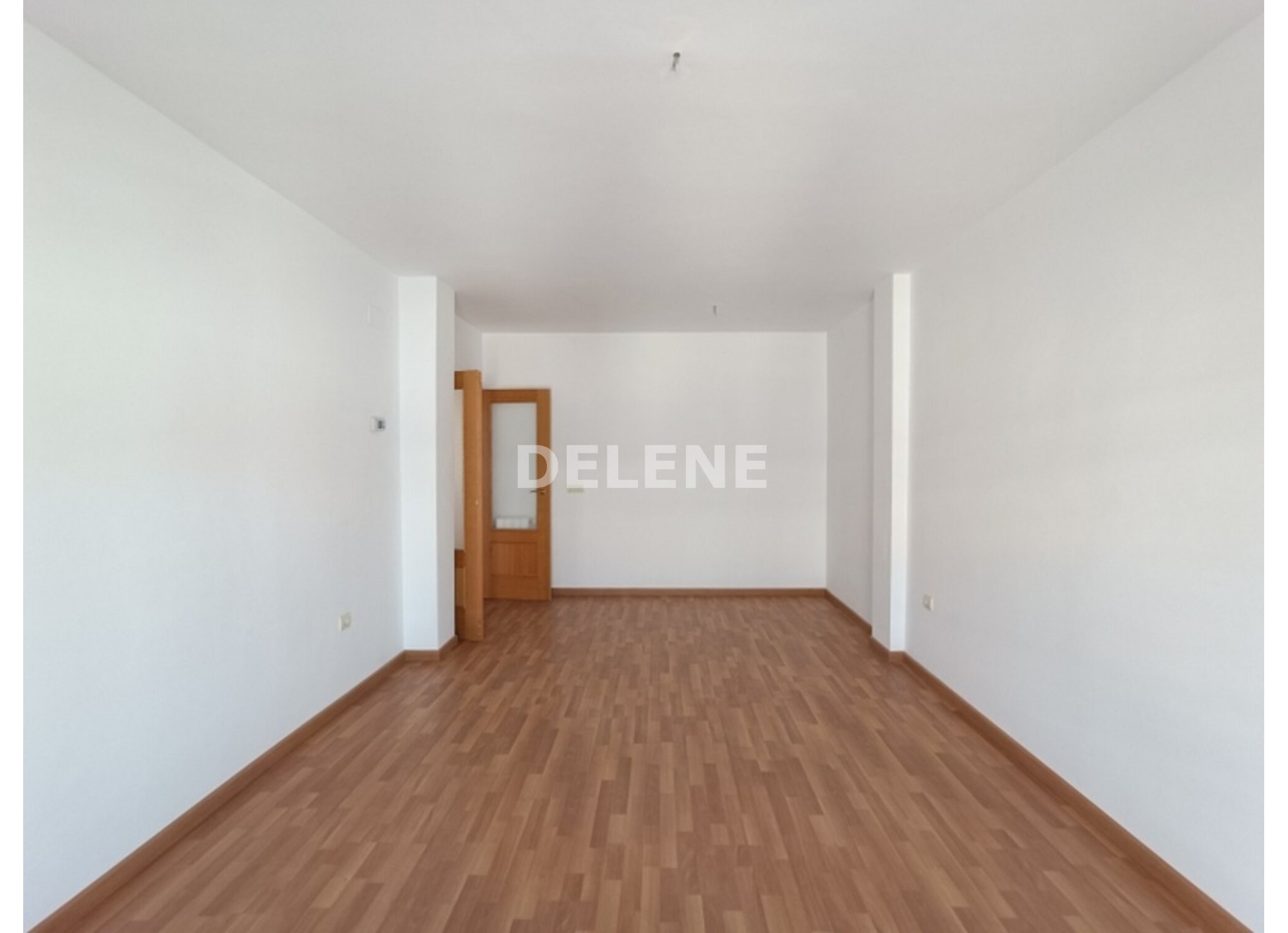 2954 PISO DUPLEX CON GARAJE Y TRASTERO, ZONA