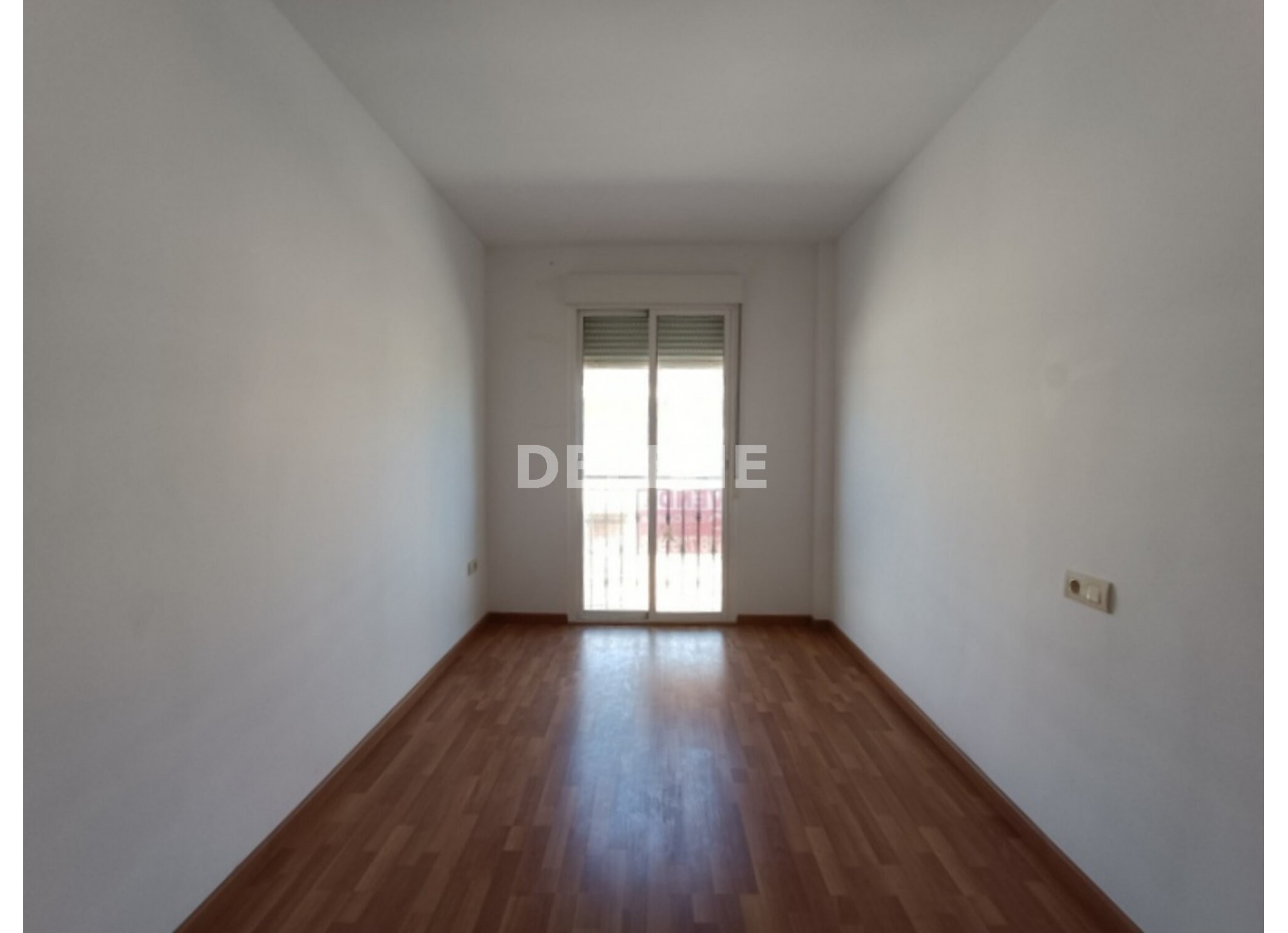 2954 PISO DUPLEX CON GARAJE Y TRASTERO, ZONA