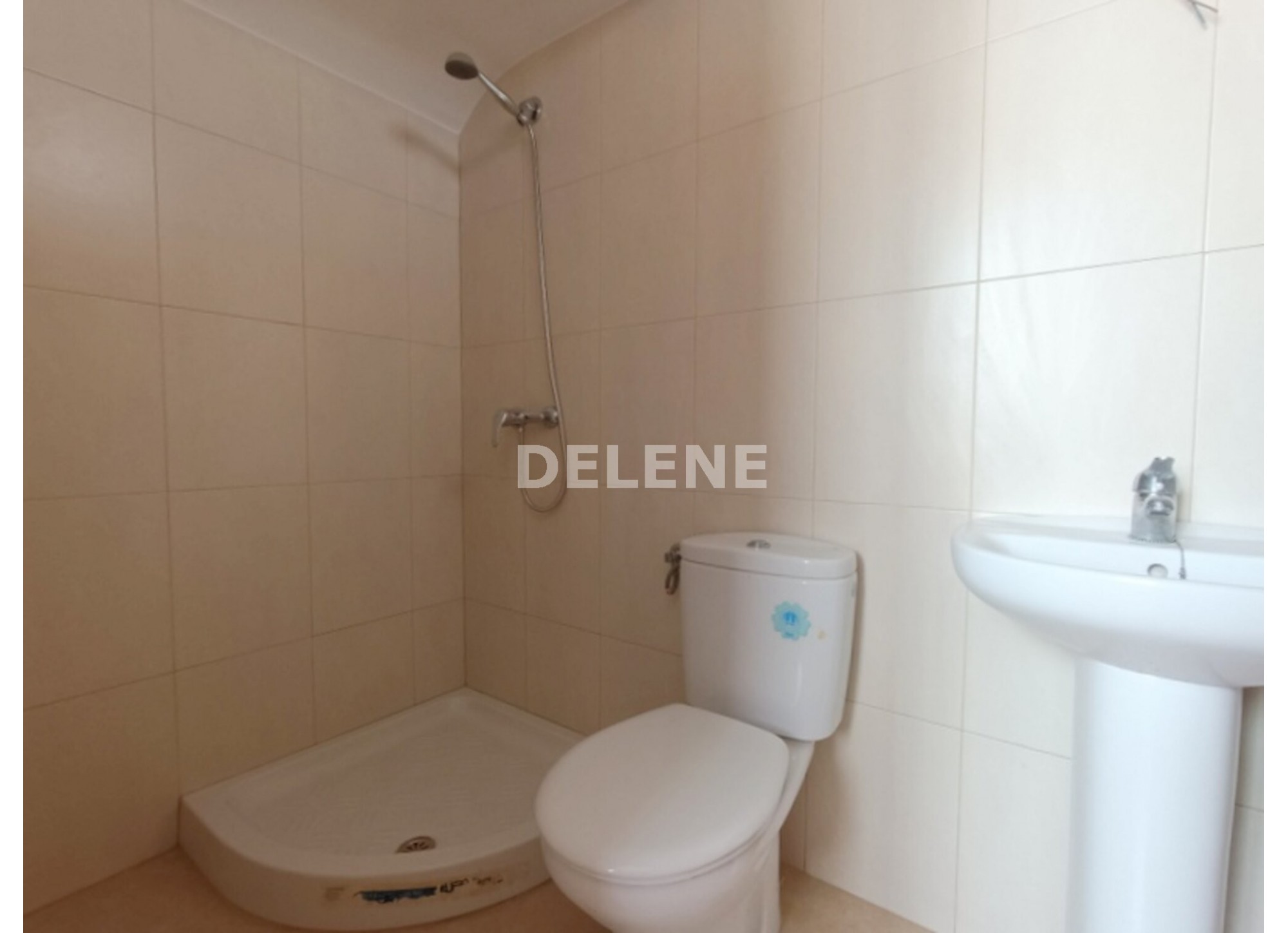 2954 PISO DUPLEX CON GARAJE Y TRASTERO, ZONA
