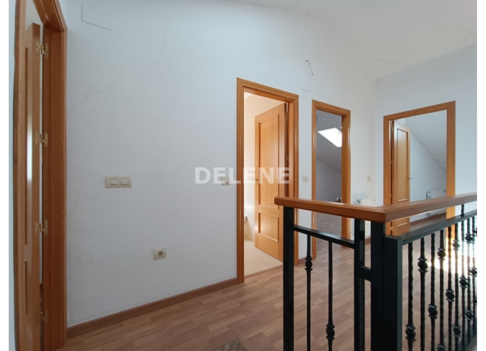 2954 PISO DUPLEX CON GARAJE Y TRASTERO, ZONA